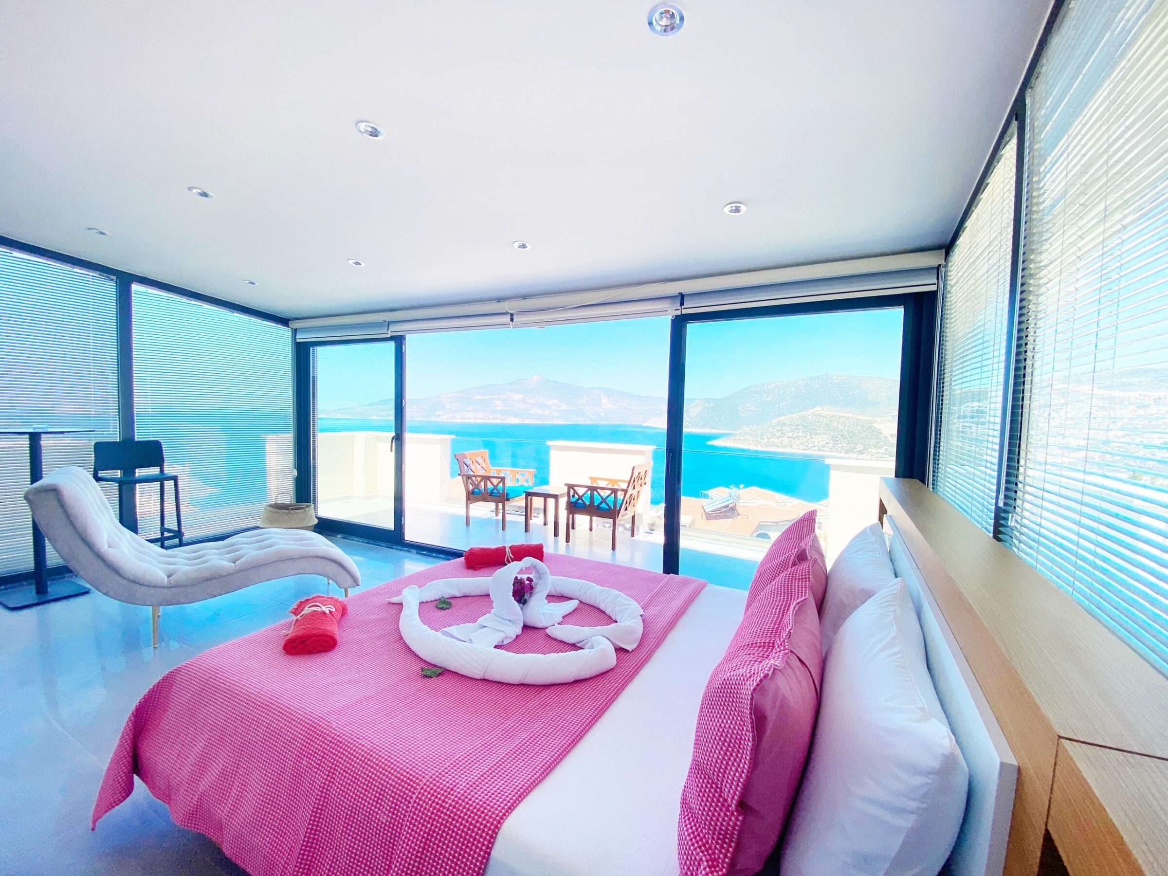 Luxury beachfront villa in Kalkan, Turkey Villa Leo bedroom