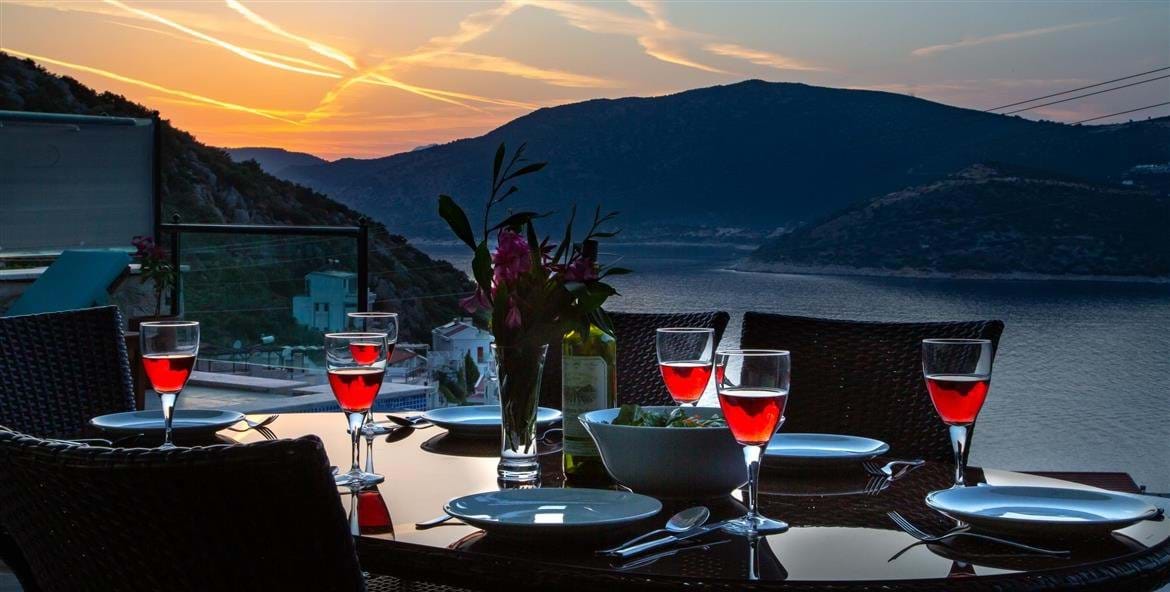 Villa holidays at villa Hera, Kalkan outdoor dining area