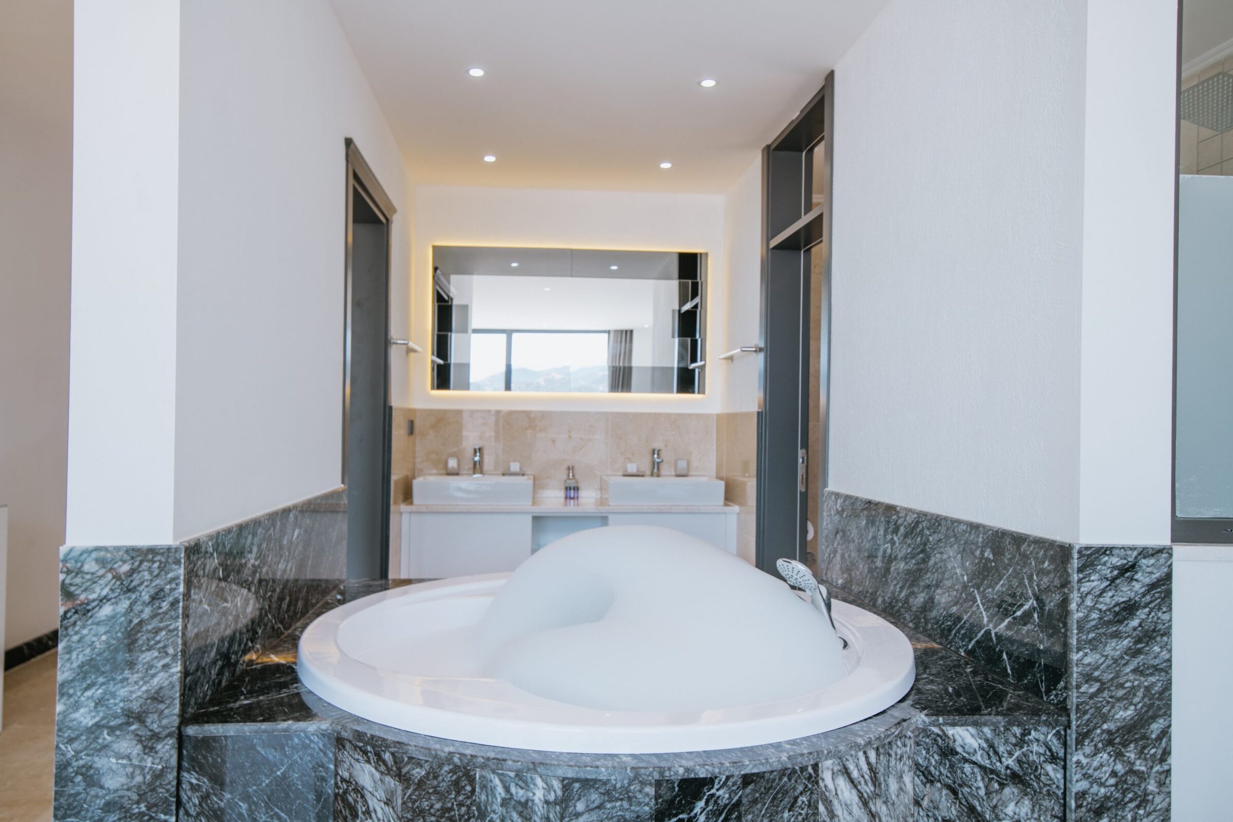 Hot tub and bathroom in Villa Unlimited 2, villa holidays in Kalkan, Turkey