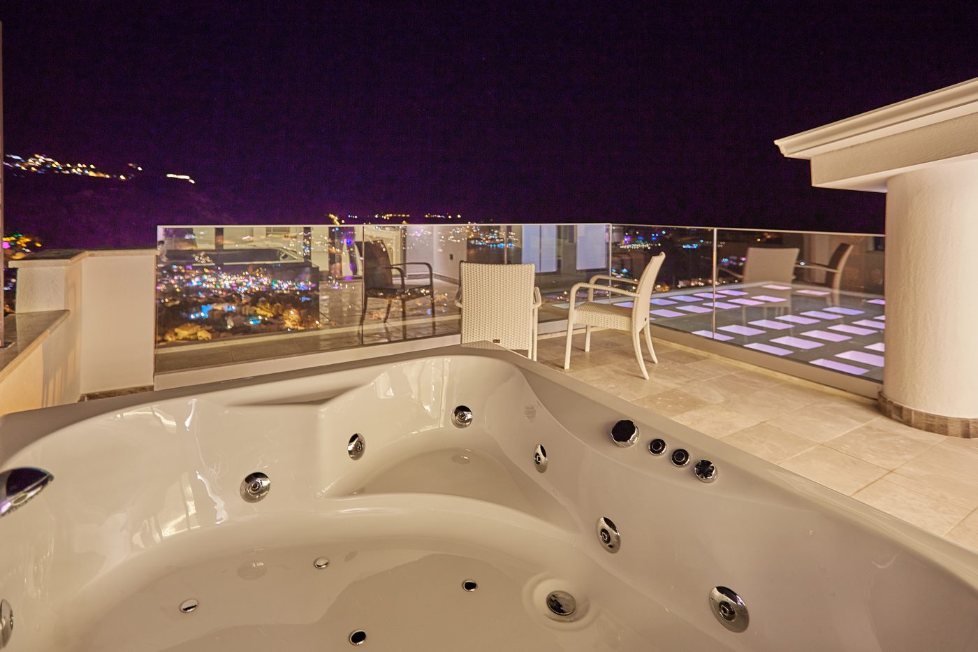 Outdoor hot tub in Villa Unlimited 1, villa holidays in Kalkan, Turkey