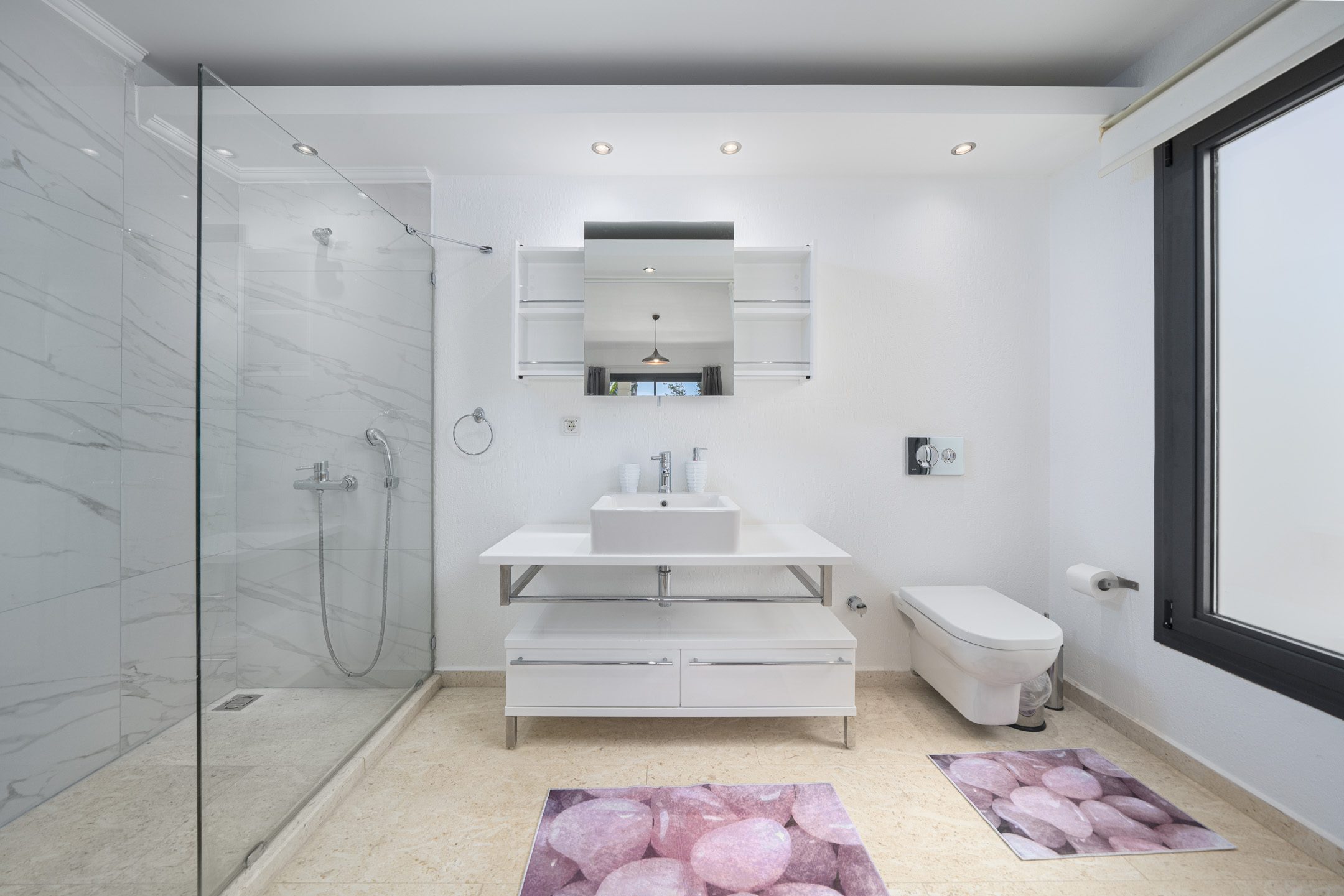 Turkey holidays at villa Simena, large bathroom