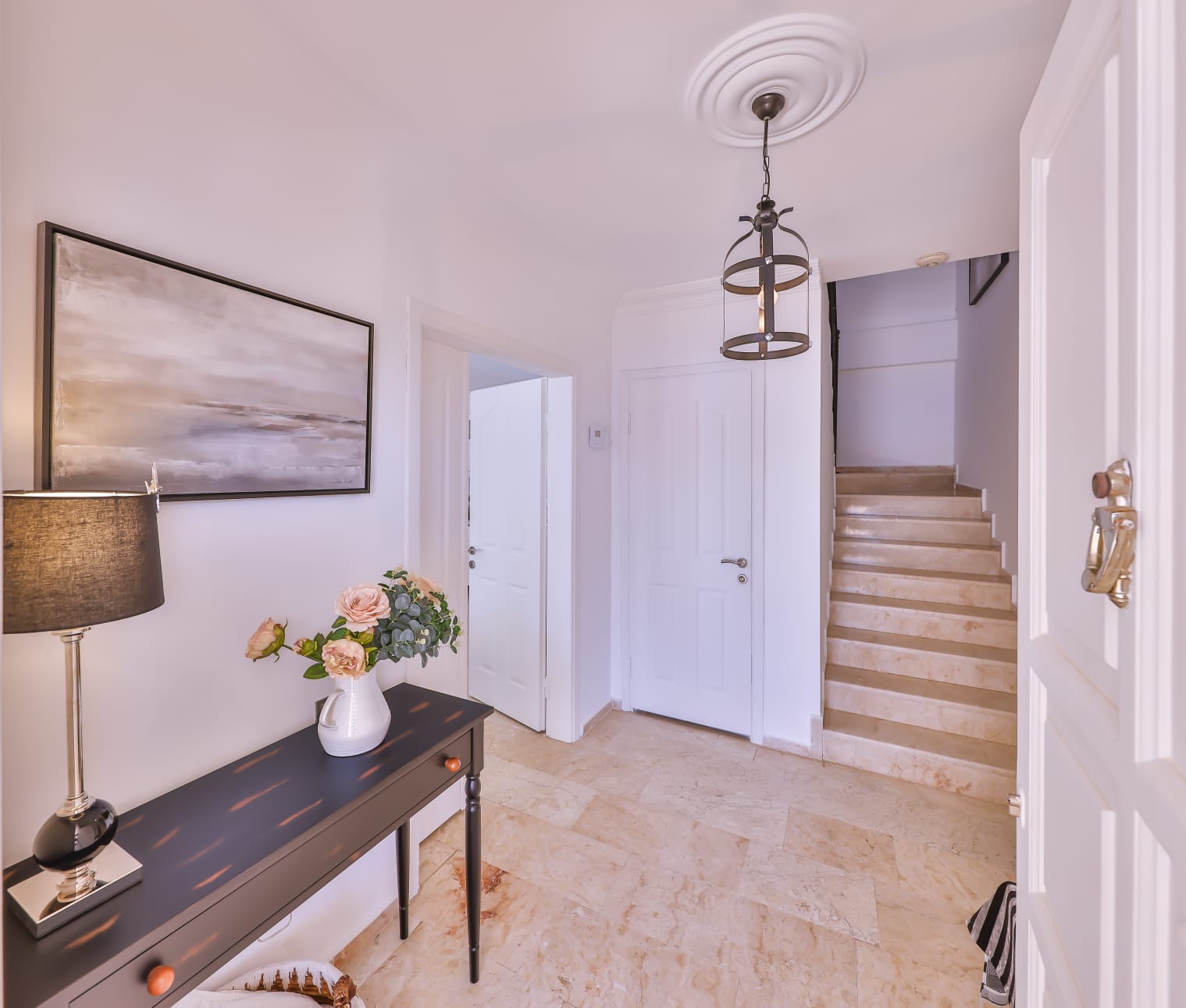 Hallway of Villa Palmiye, villa holidays in Kalkan, Turkey