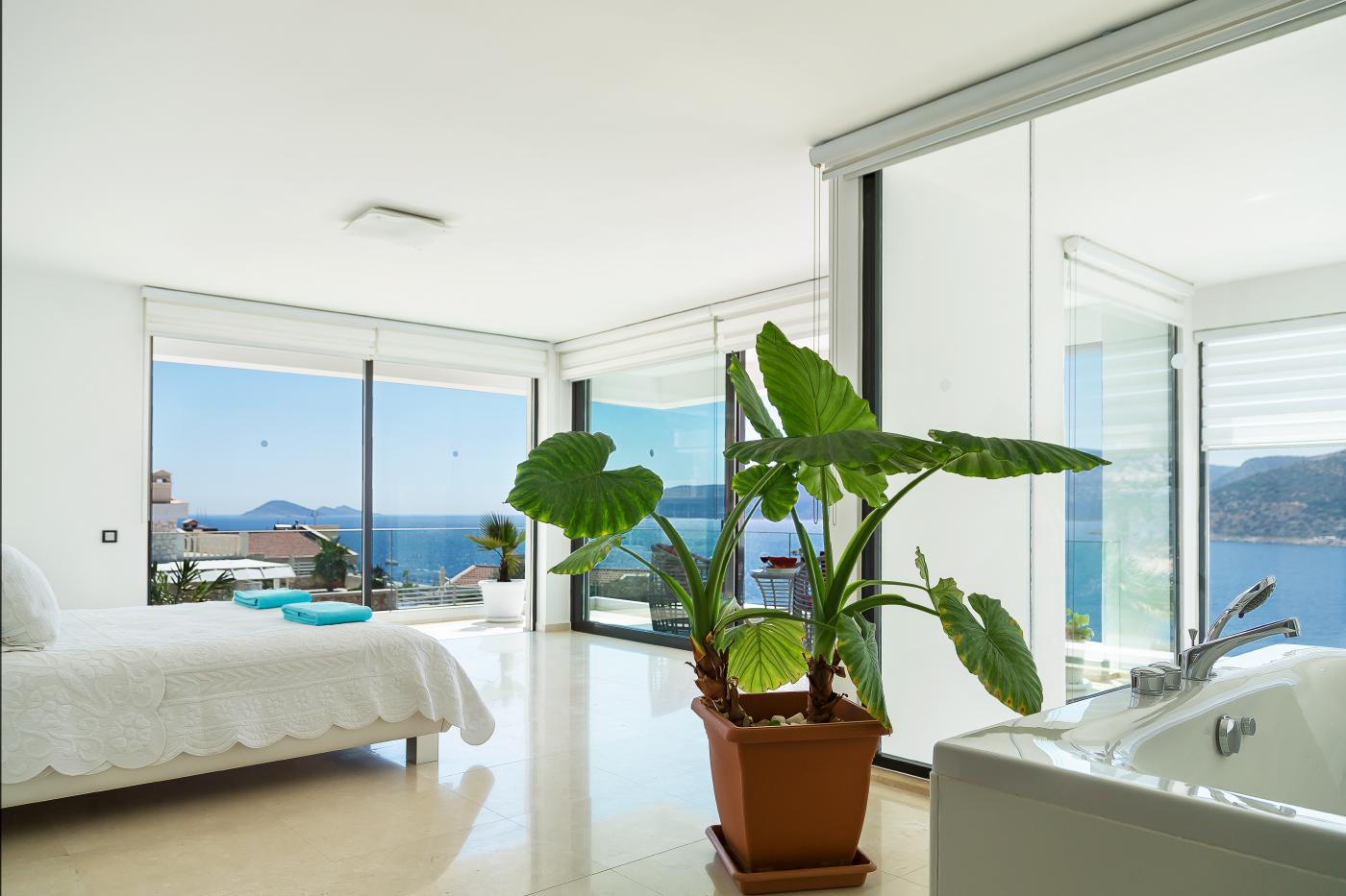 Spacious double bedroom and bath with balcony access in Villa Setara, villa holidays in Kalkan, Turkey