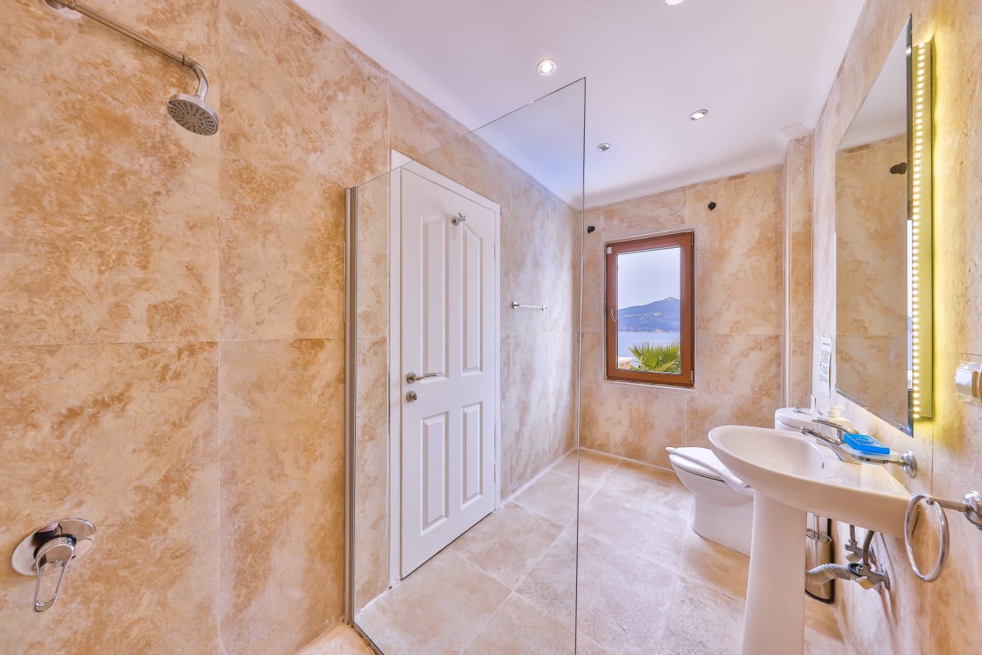 Bathroom in Villa Palmiye, villa holidays in Kalkan, Turkey