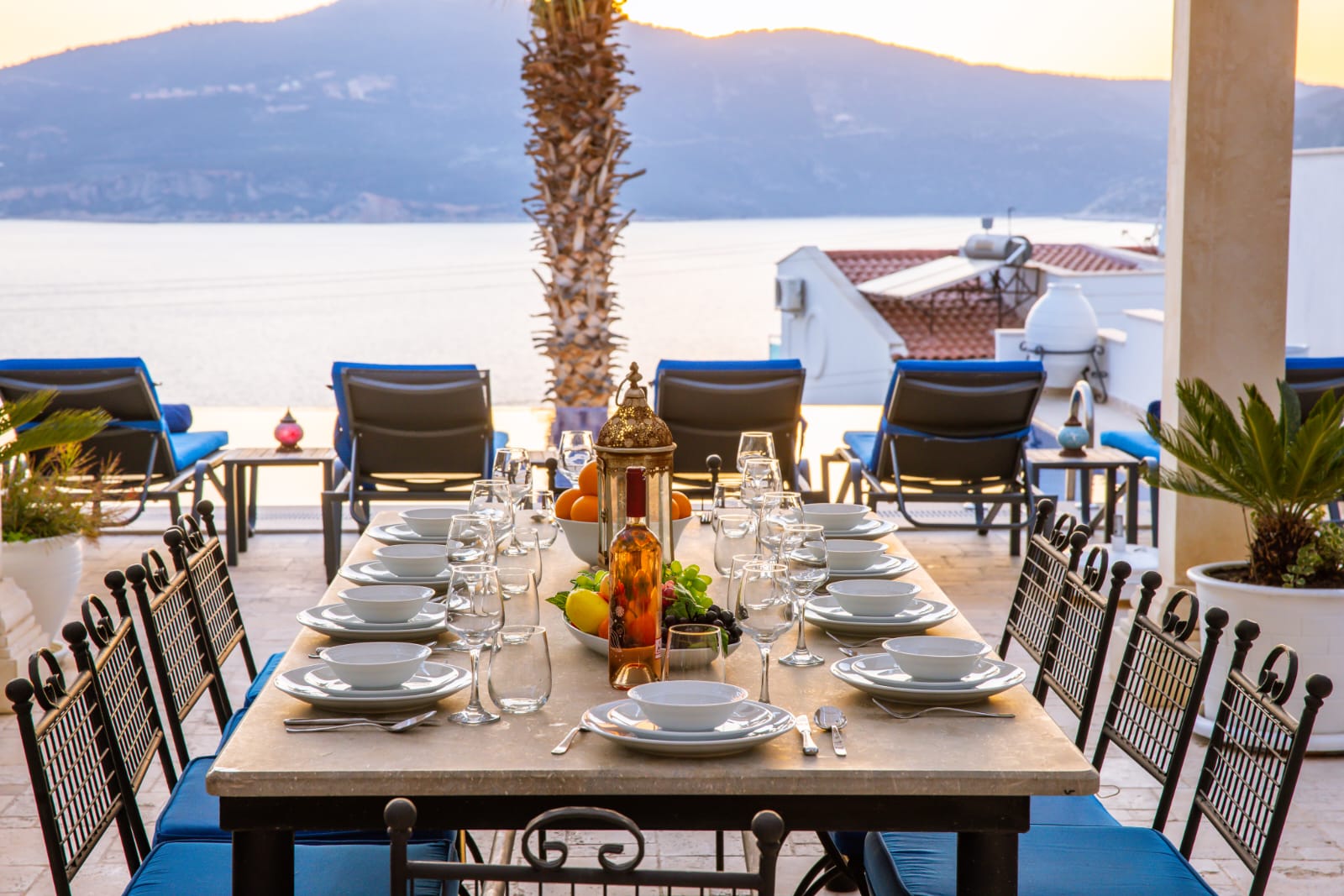 Outdoor dining area in Villa Palmiye, villa holidays in Kalkan, Turkey