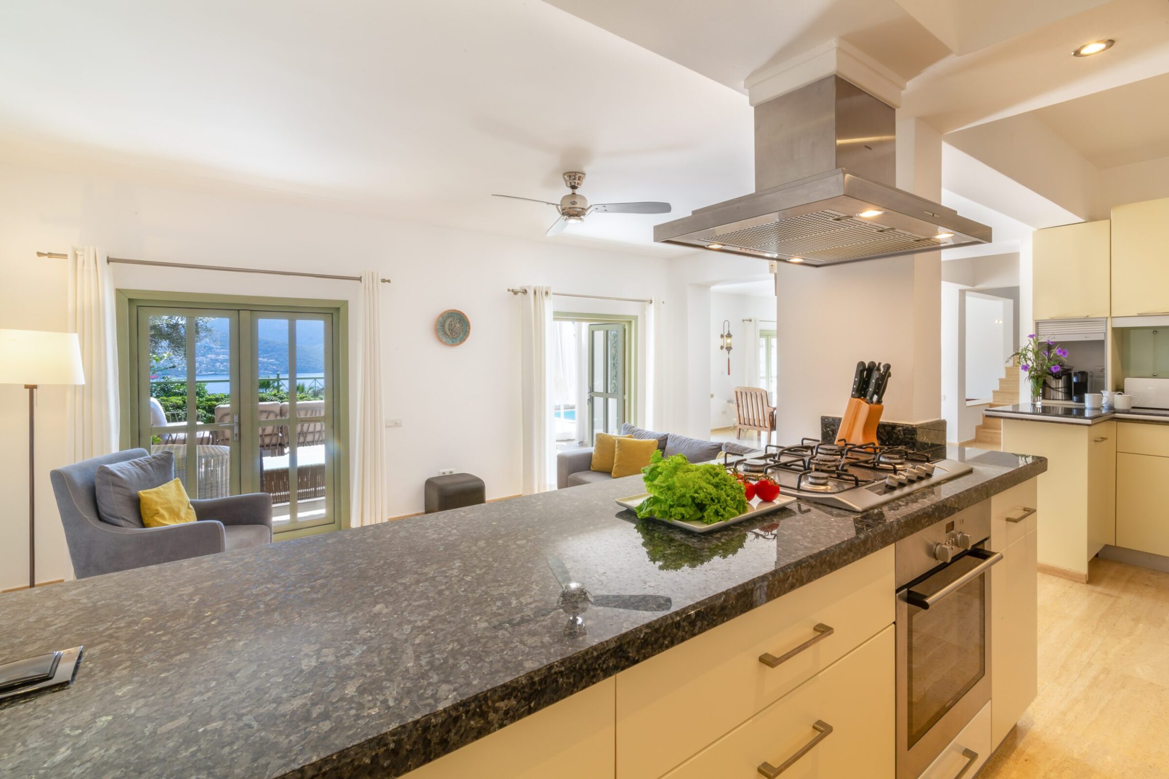 Luxury villa holiday in Turkey at villa Yesil Ev—kitchen and dining area