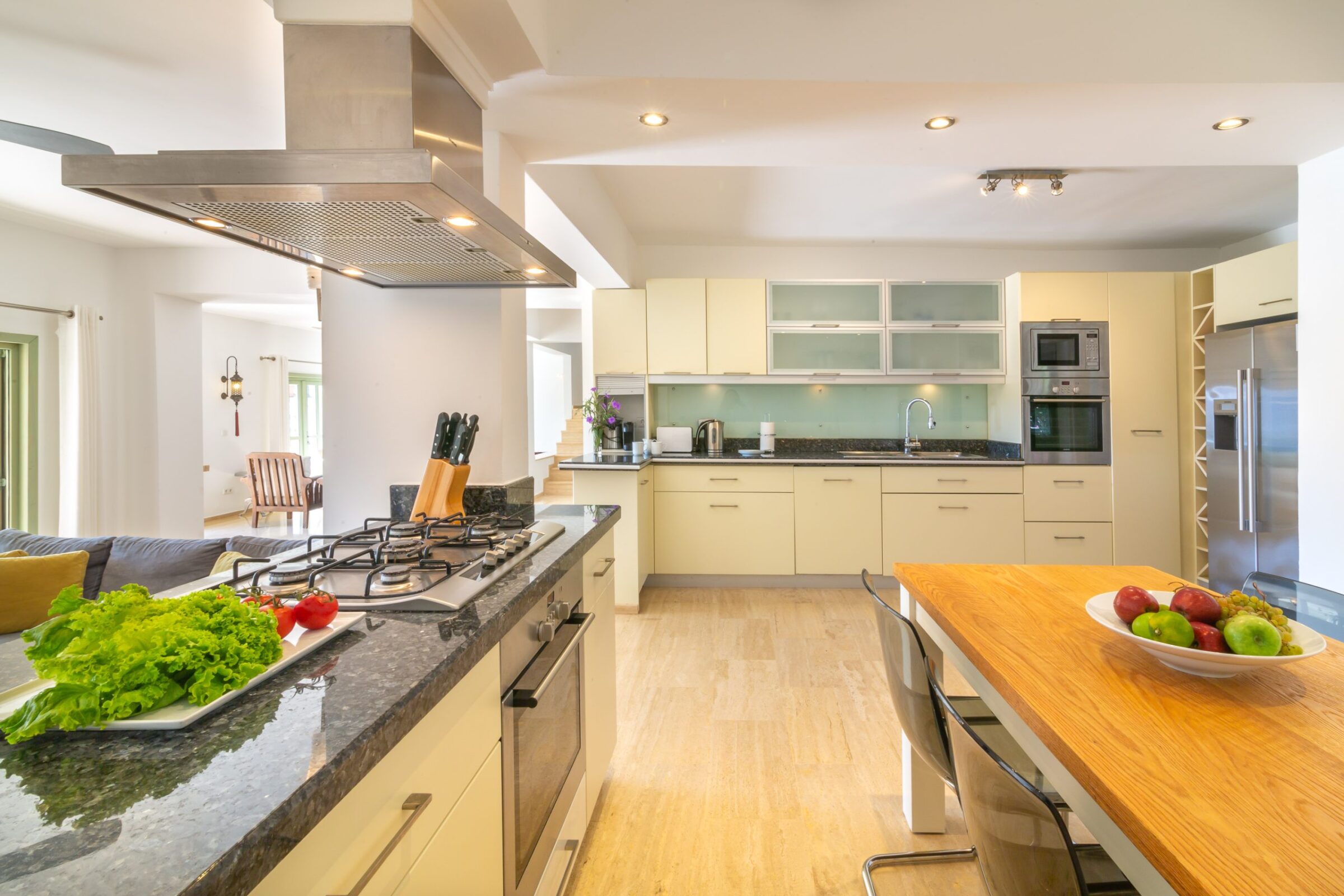 Luxury villa holiday in Turkey at villa Yesil Ev—kitchen and dining area