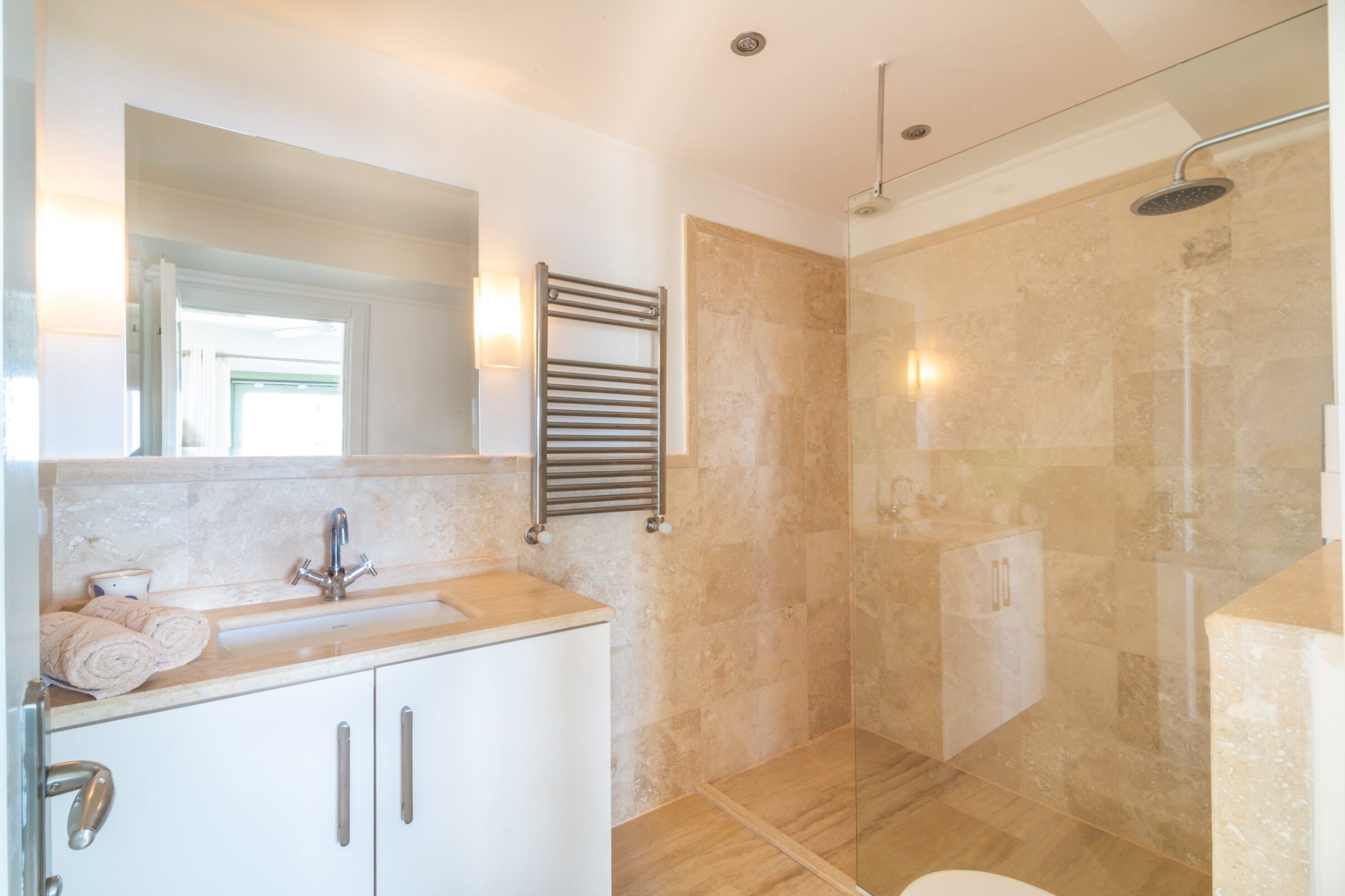 Luxury villa holiday in Turkey at villa Yesil Ev—bathroom