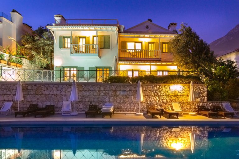 Luxury villa holiday in Turkey at villa Yesil Ev—pool area