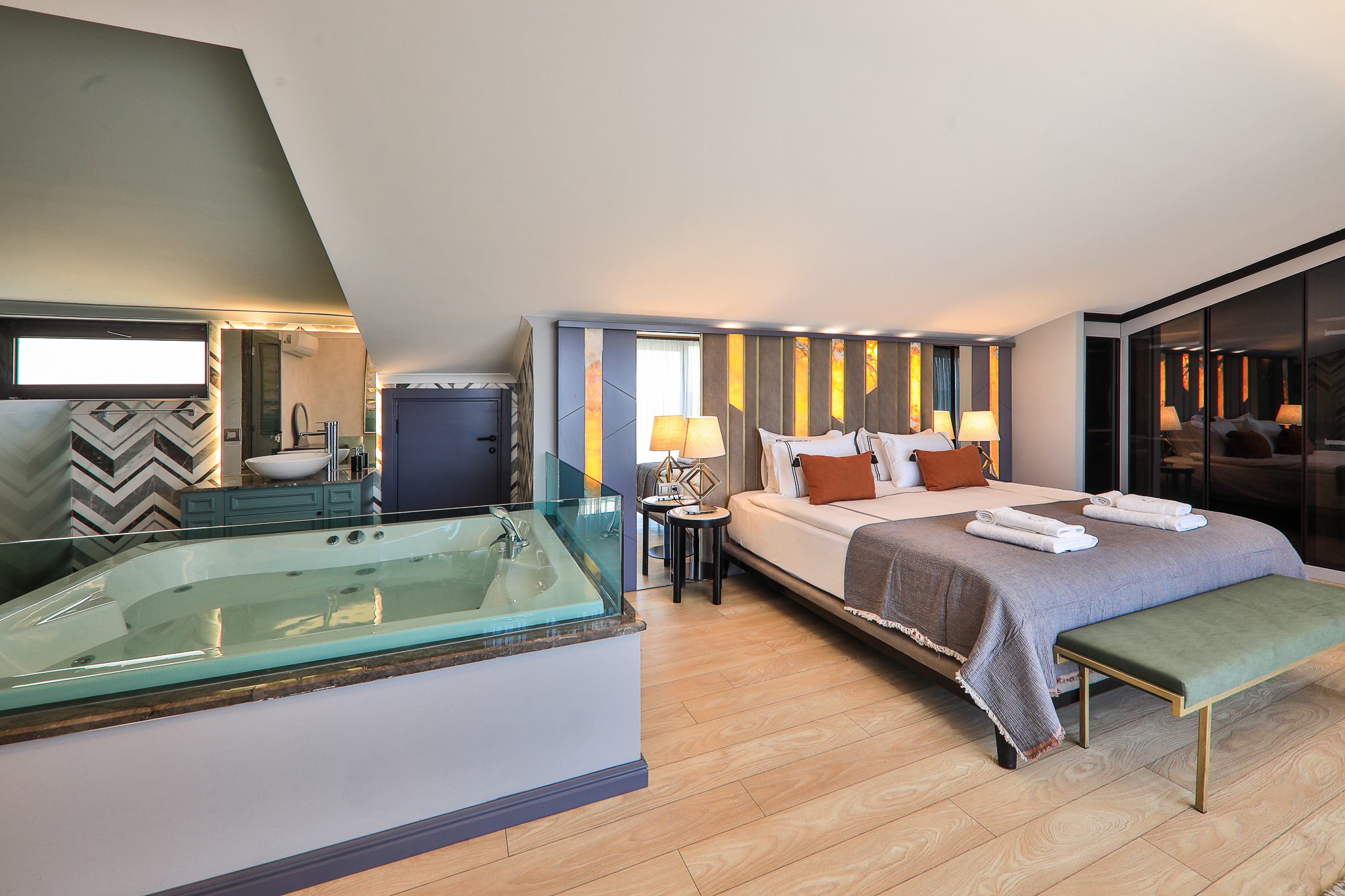 Double bedroom and bathroom in Villa Sandie, villas to rent in Kalkan, Turkey
