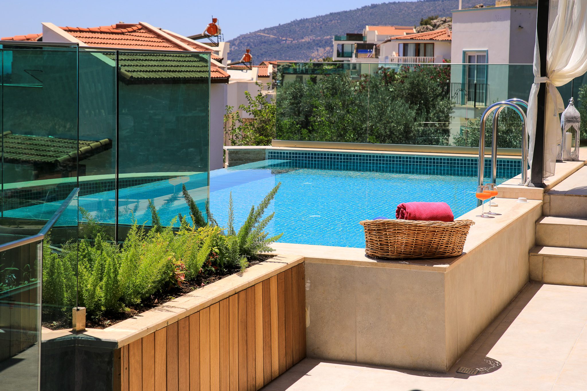Outdoor pool in Villa Sandie, villas to rent in Kalkan, Turkey