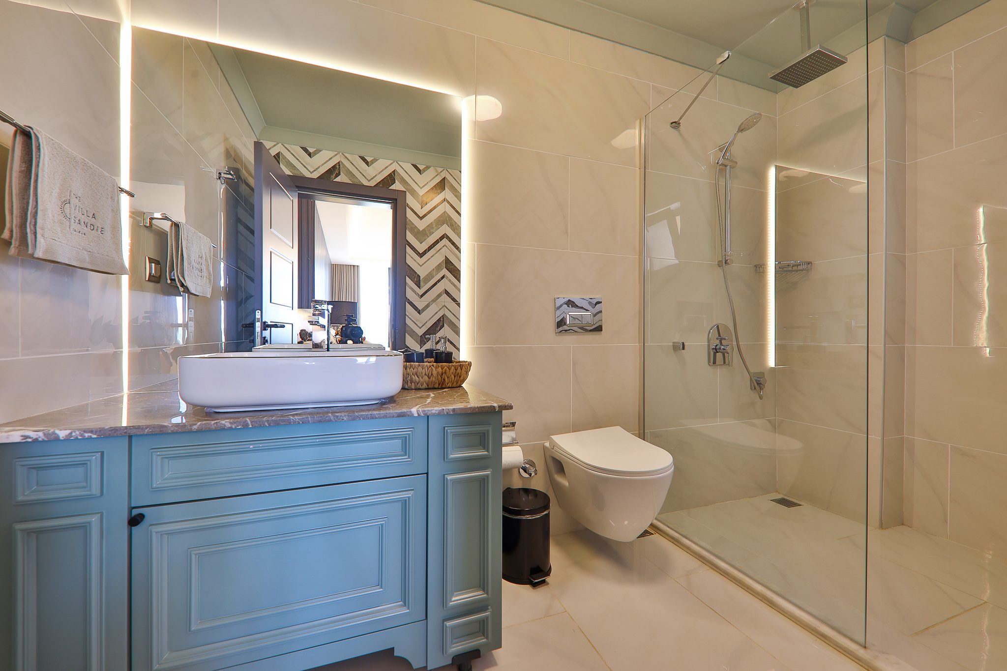 Spacious bathroom in Villa Sandie, villas to rent in Kalkan, Turkey