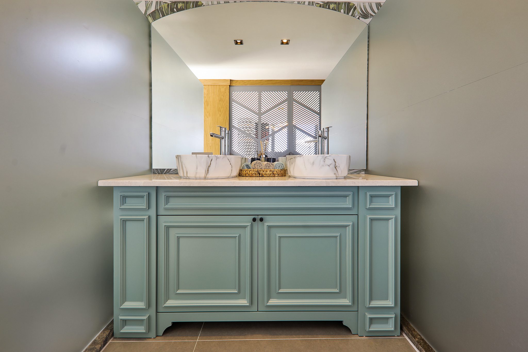 Double sinks in Villa Sandie, villas to rent in Kalkan, Turkey