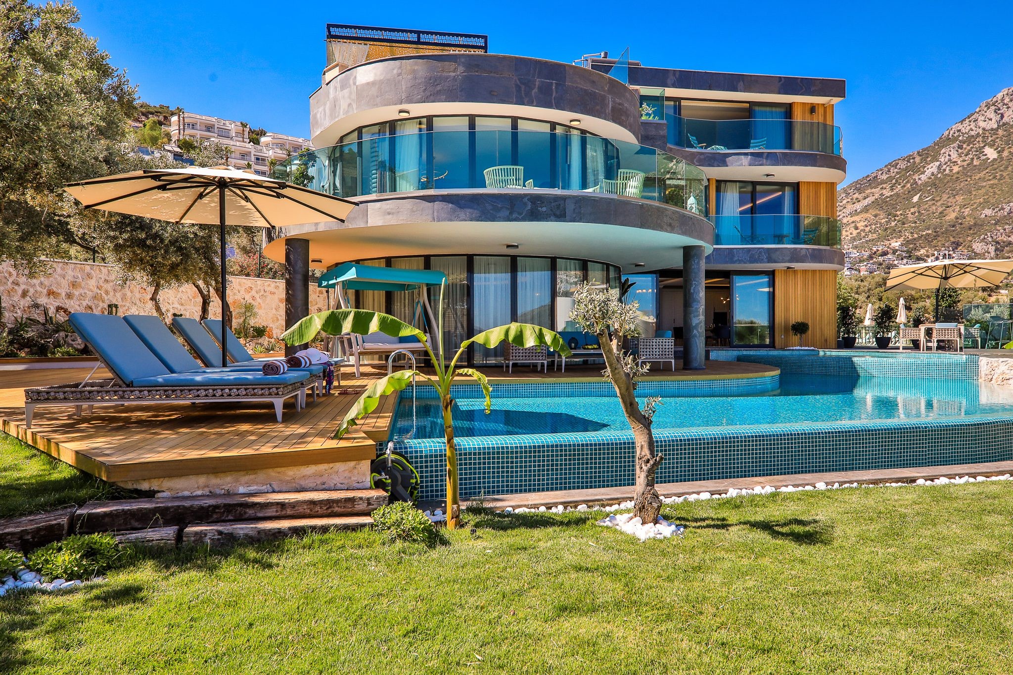 Outdoor pool in Villa Sandie, villas to rent in Kalkan, Turkey