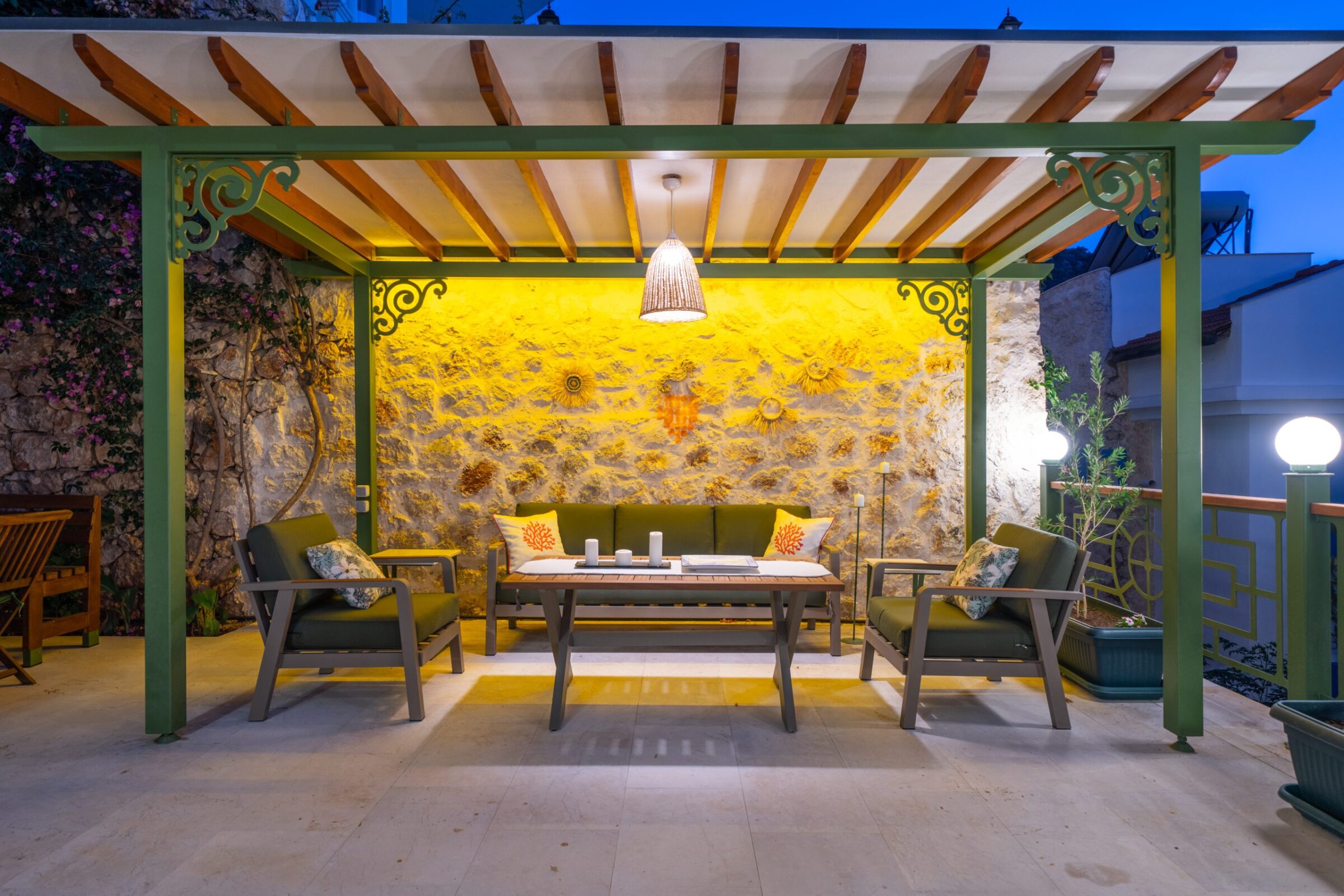 Outdoor seating in Villa Grande, villas to rent in Kalkan, Turkey