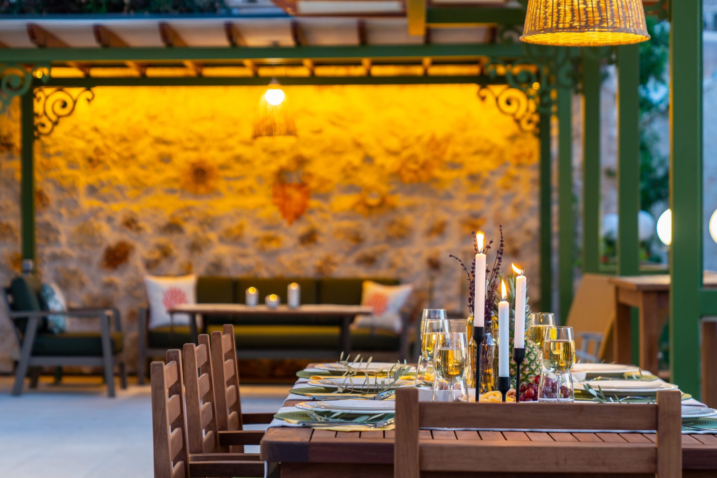Outdoor dining area in Villa Grande, villas to rent in Kalkan, Turkey