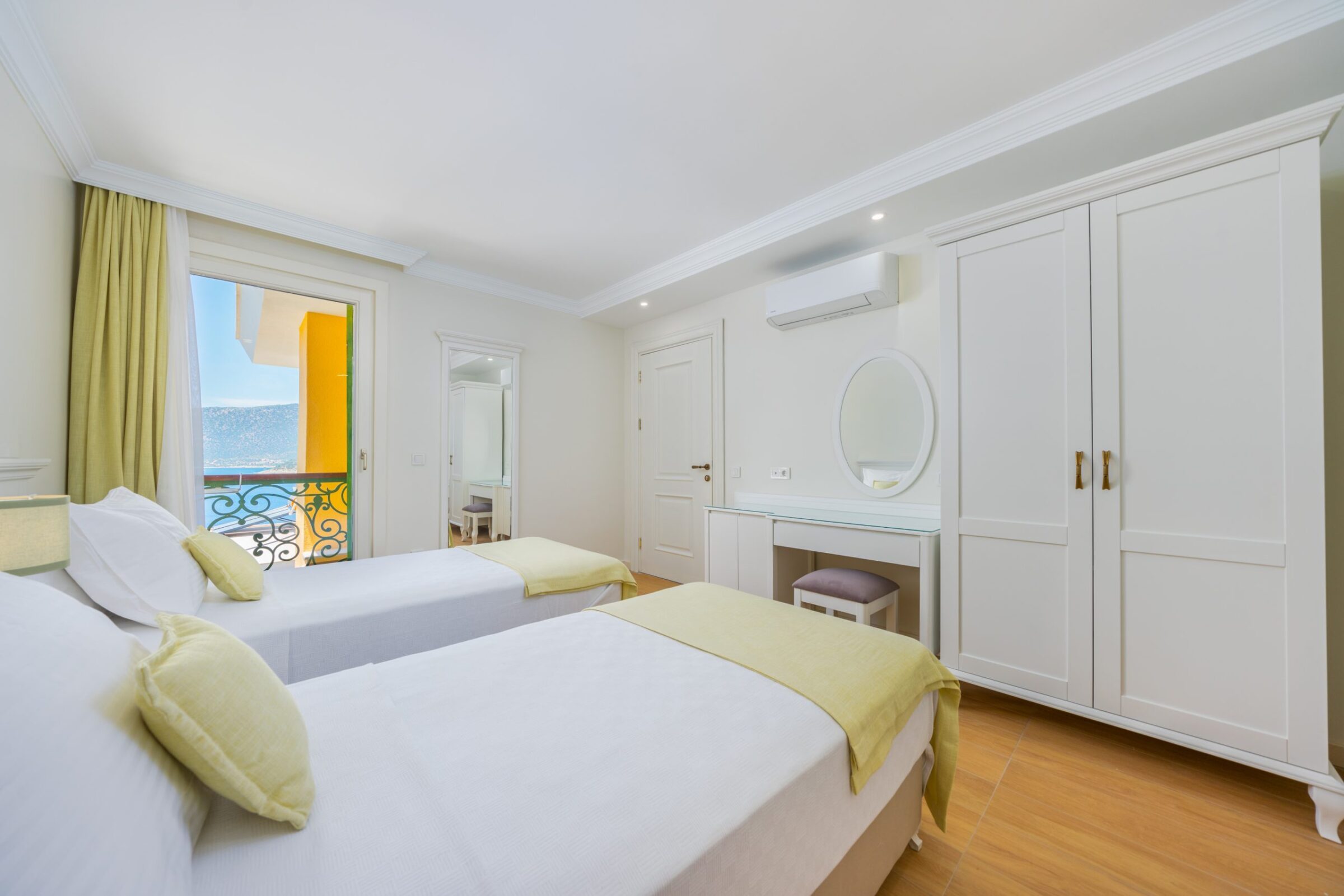 Twin bedroom with balcony in Villa Grande, villas to rent in Kalkan, Turkey