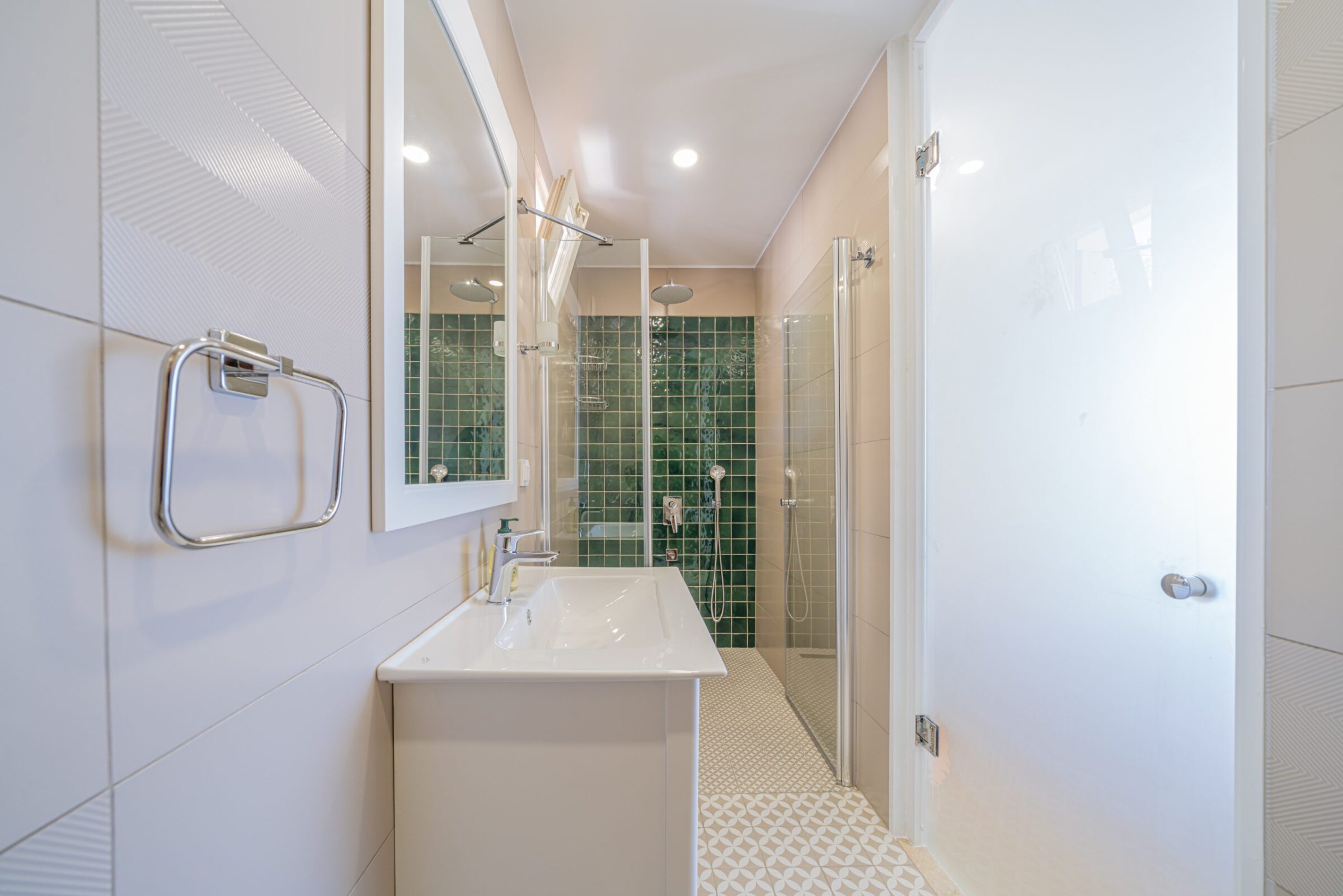 Bathroom in Villa Grande, villas to rent in Kalkan, Turkey