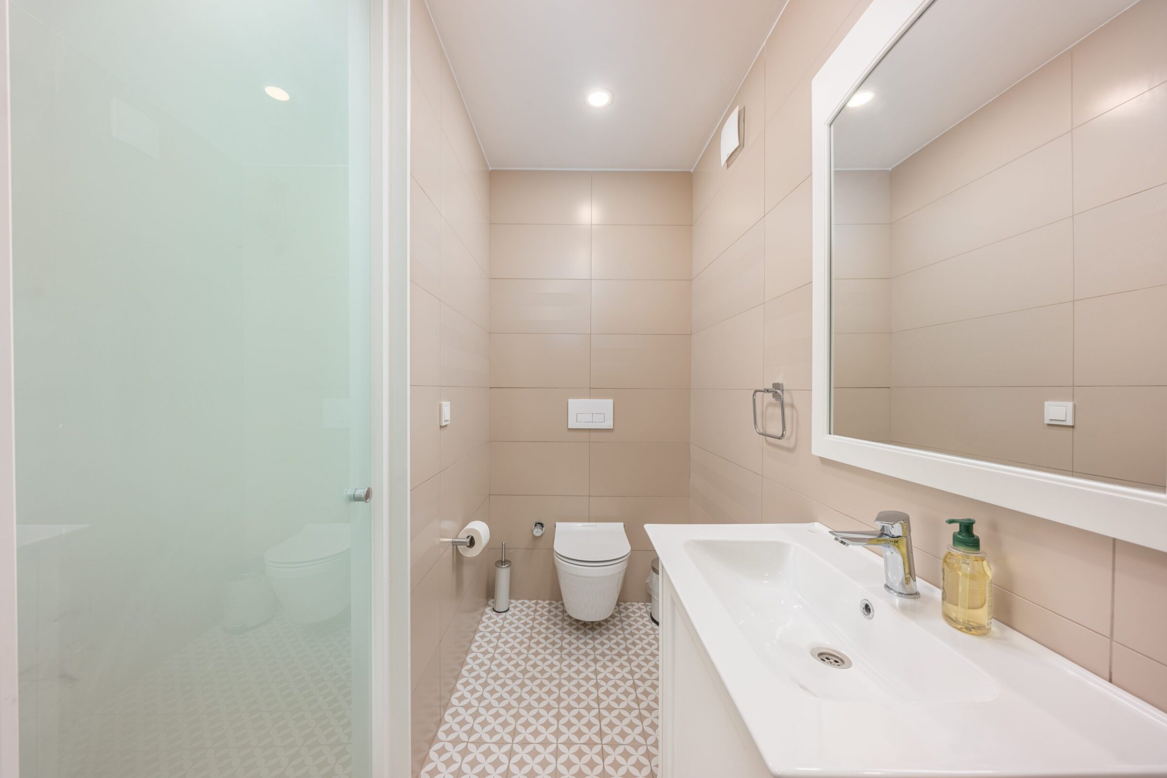 Bathroom in Villa Grande, villas to rent in Kalkan, Turkey