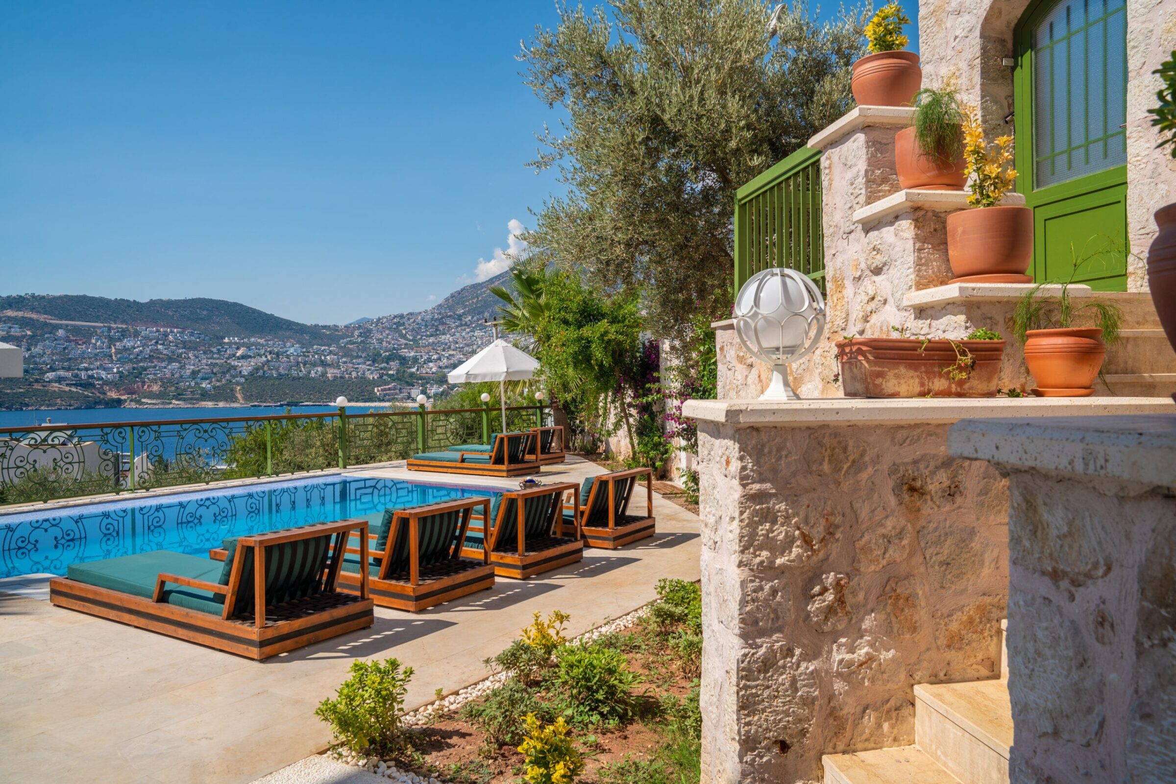 Garden of Villa Grande, villas to rent in Kalkan, Turkey
