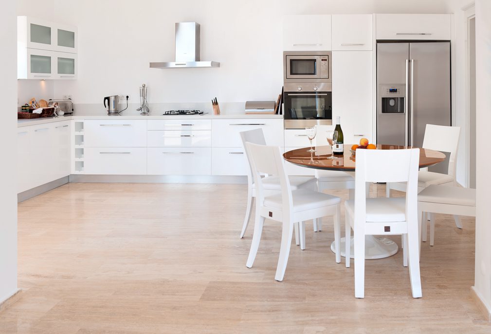 Kitchen and dining area of Korsan Kuzey Guney, villa to rent in Turkey