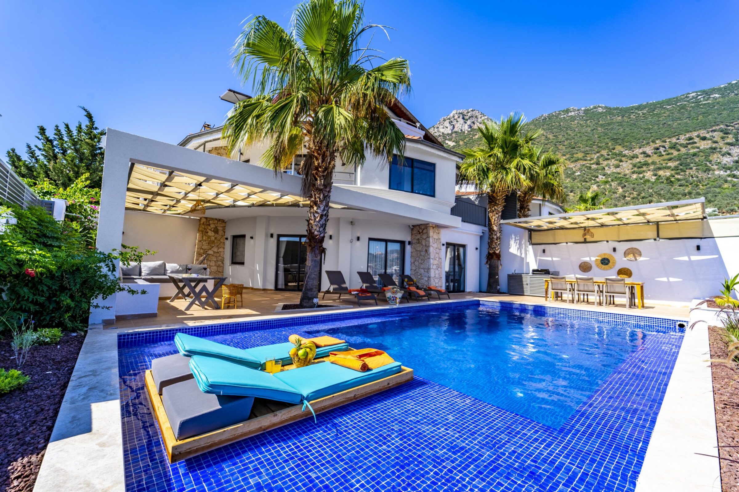 Outdoor pool and sun loungers in Villa Coast, villa to rent in Kalkan, Turkey