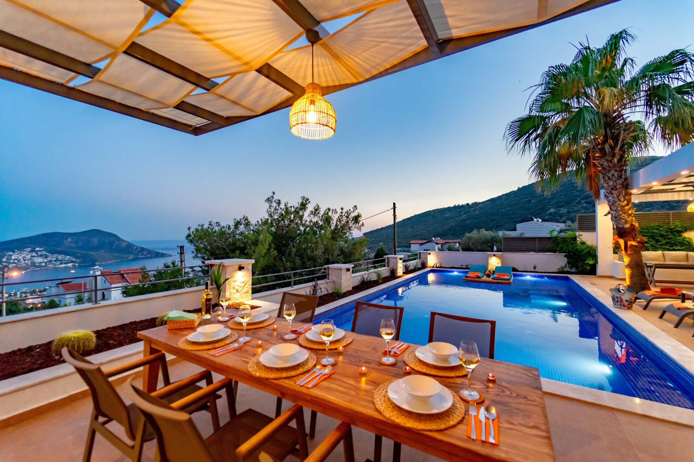 Outdoor dining area in Villa Coast, villa to rent in Kalkan, Turkey