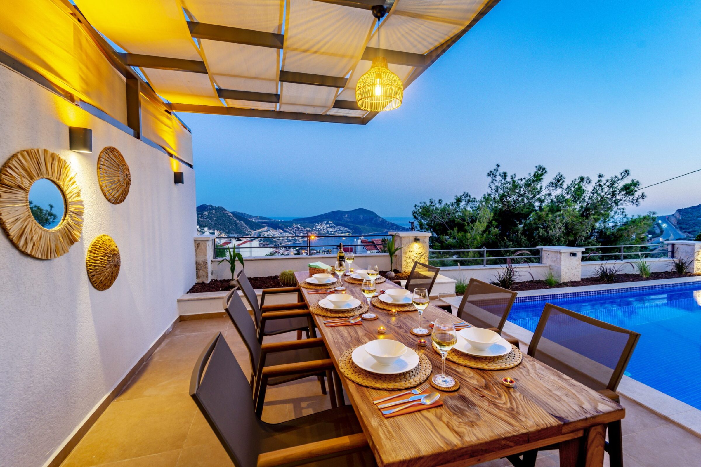 Outdoor dining area in Villa Coast, villa to rent in Kalkan, Turkey