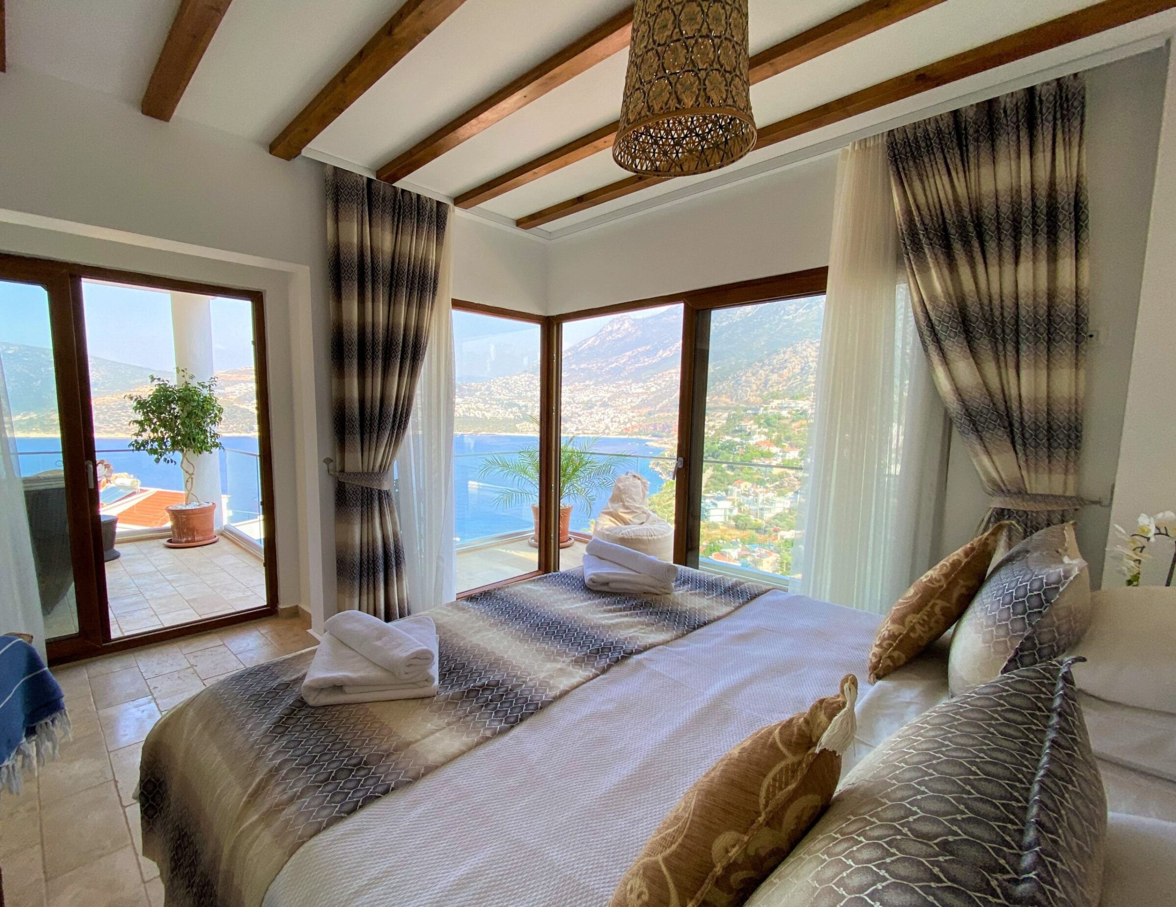 Double bedroom with balcony in Villa Yar, villas to rent in Kalkan, Turkey