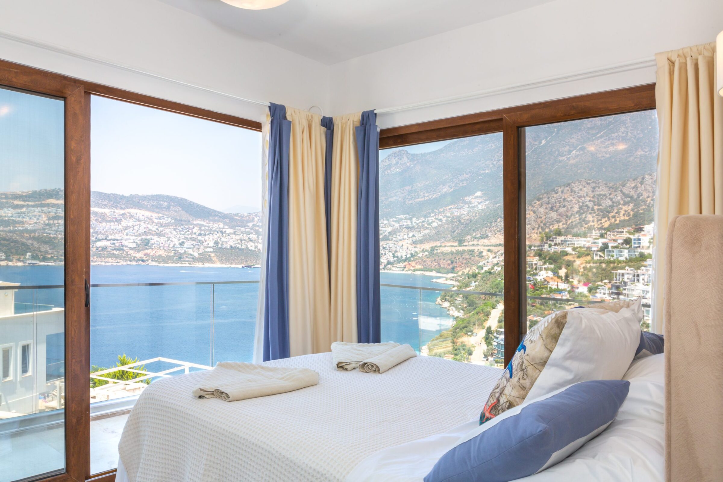 Double room and balcony in Villa Yar, villas to rent in Kalkan, Turkey