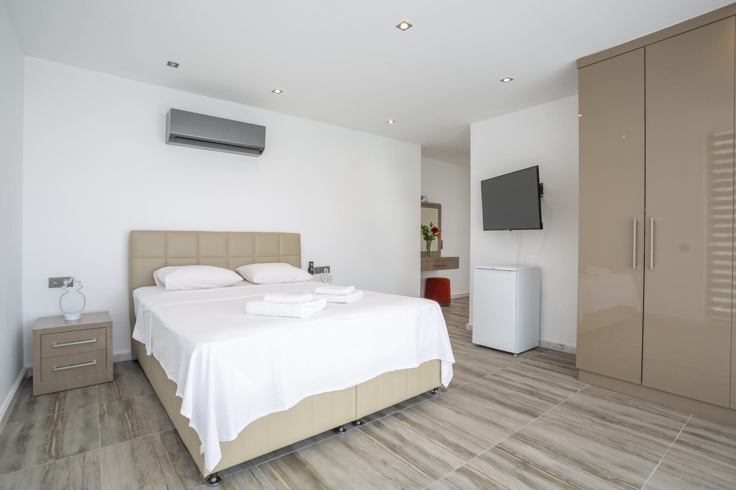 Double bedroom and bathroom in Villa Poyraz, villa holidays in Kalkan, Turkey