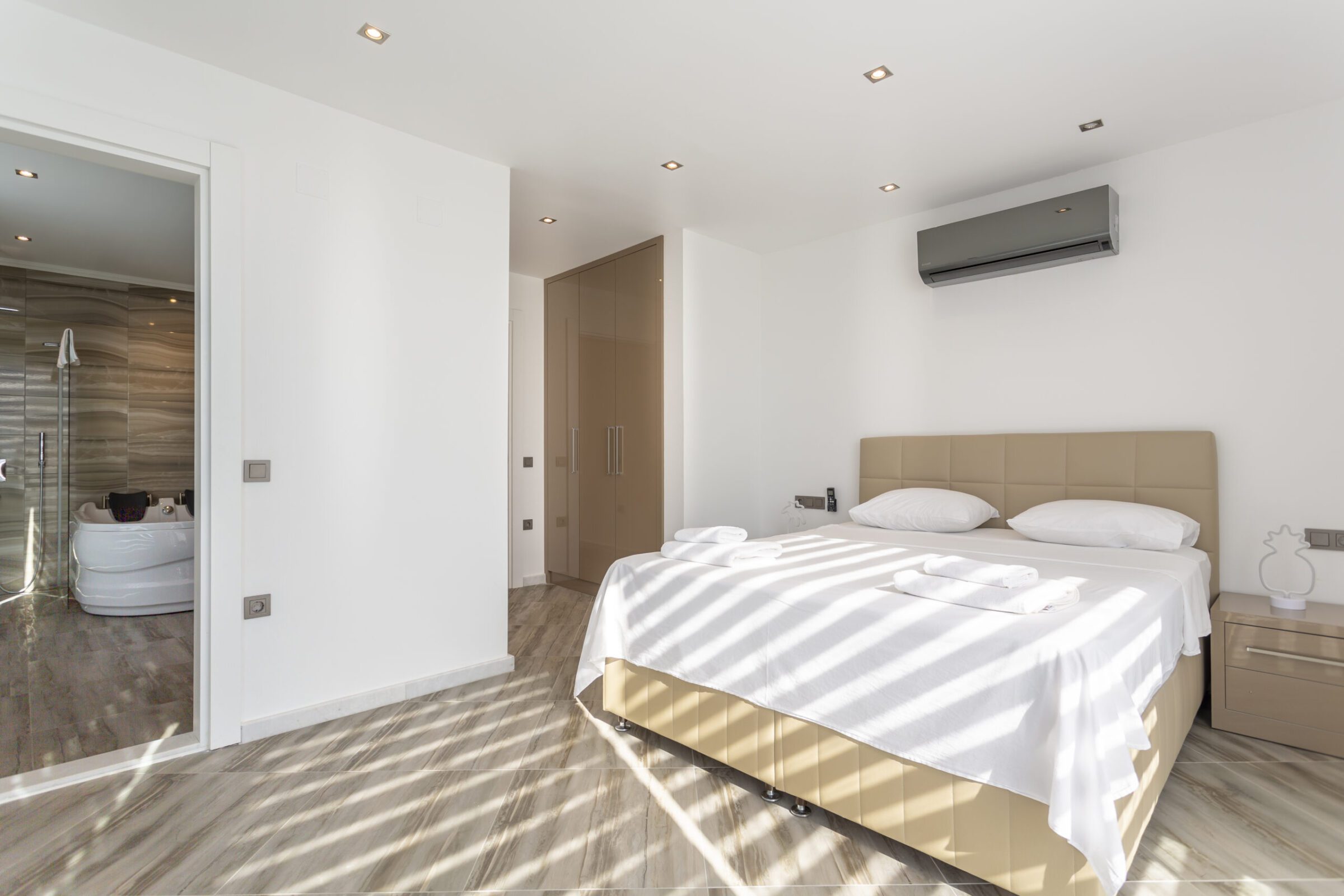 Double bedroom with en suite in Villa Poyraz, villa holidays in Kalkan, Turkey