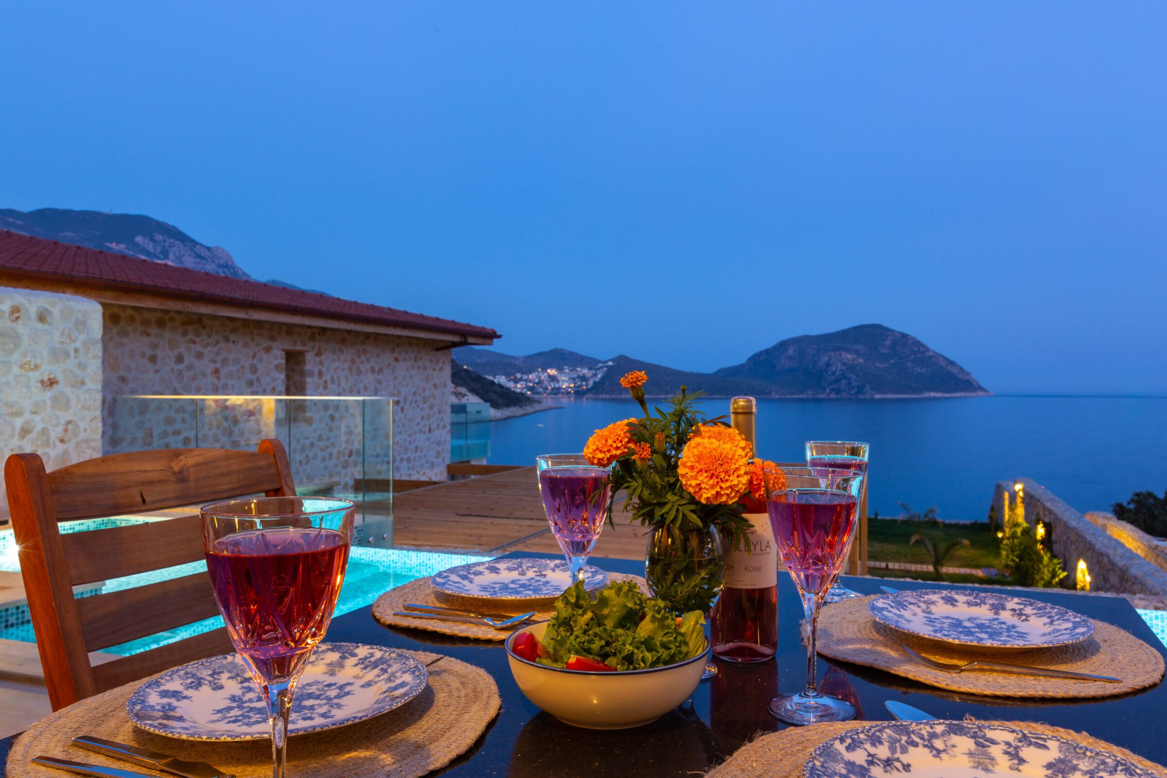 Outdoor dining area in Villa Water Edge 3, villa holidays in Kalkan, Turkey