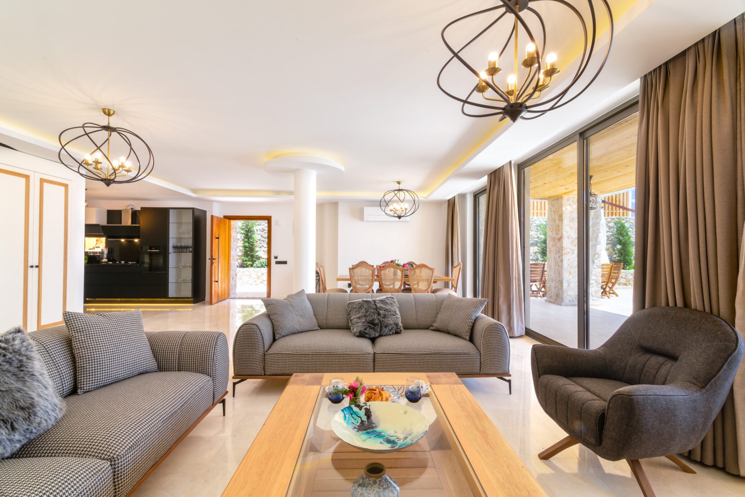 Open-planned kitchen and lounge in Villa Water Edge 2, villas to rent in Kalkan, Turkey