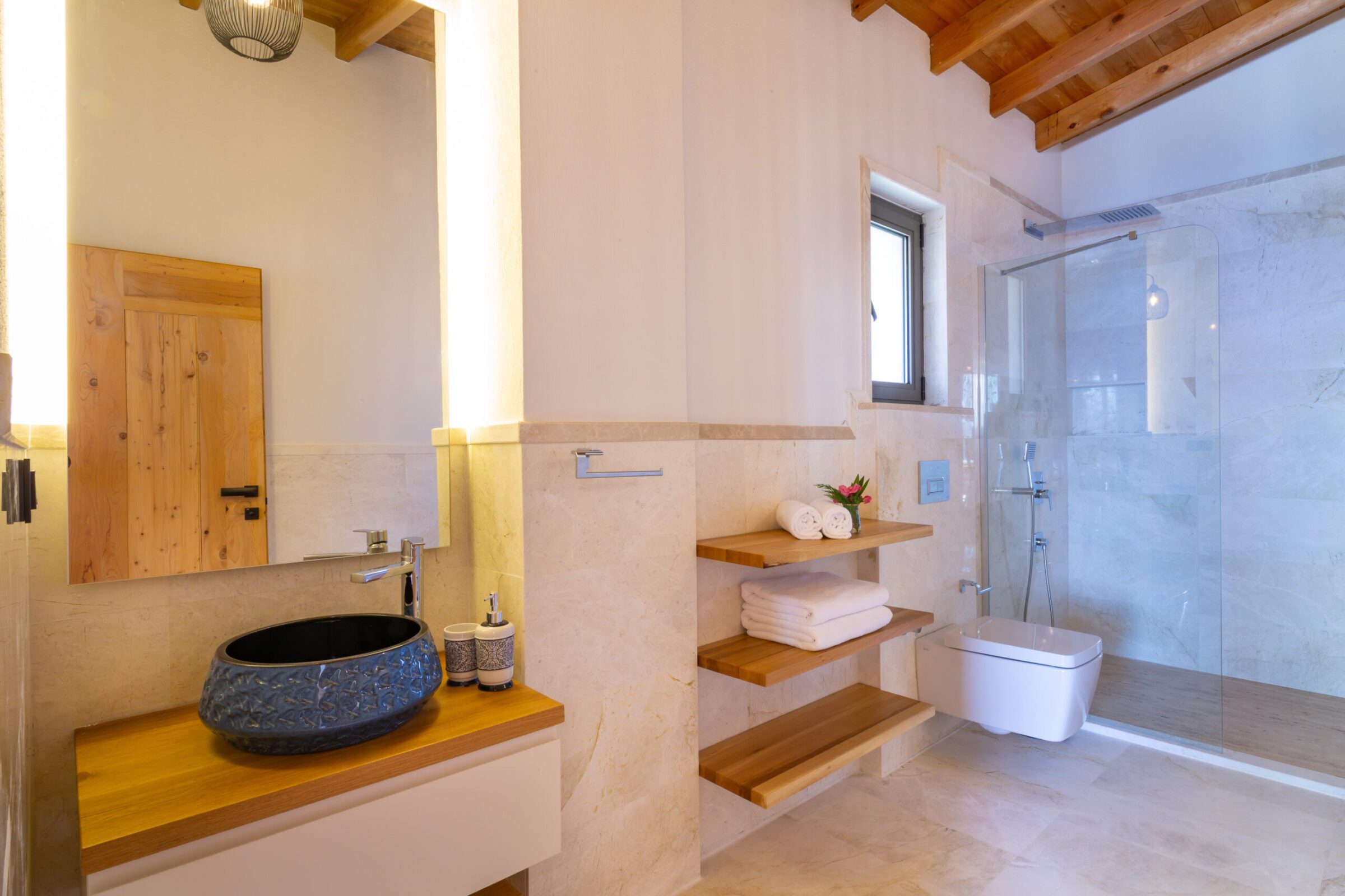 Luxurious bathroom in Villa Water Edge 2, villas to rent in Kalkan, Turkey