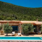 Water's Edge 4, Kalkan