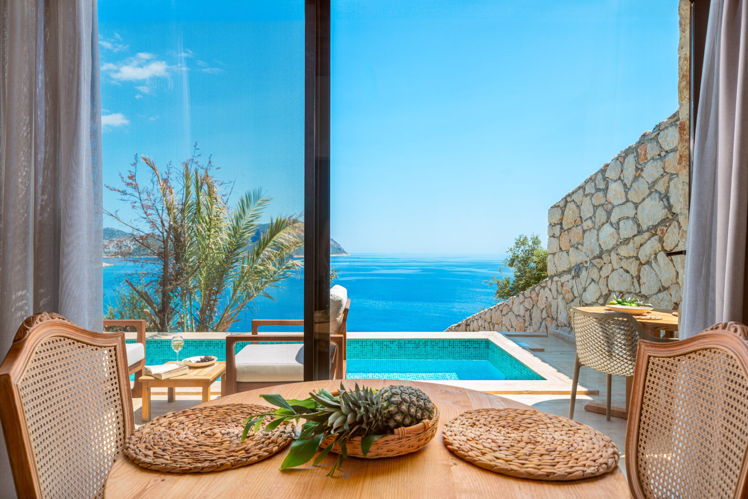 Dining area in Villa Water Edge 5, villas to rent in Kalkan, Turkey