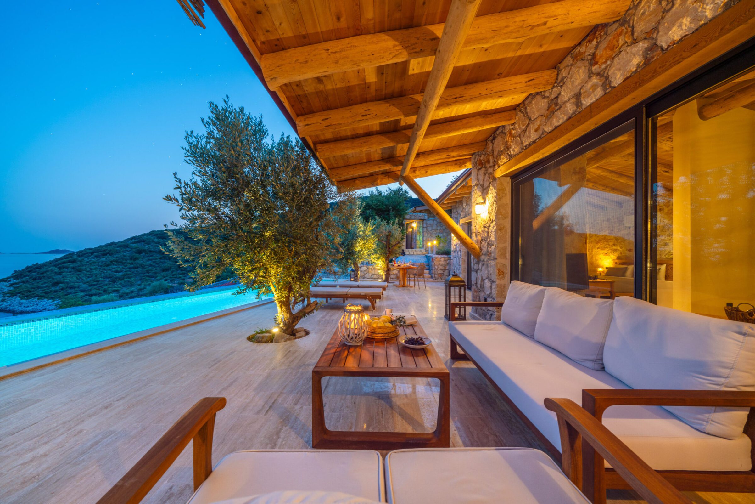 Garden furniture at Villa Water Edge 4, villas to rent in Kalkan, Turkey