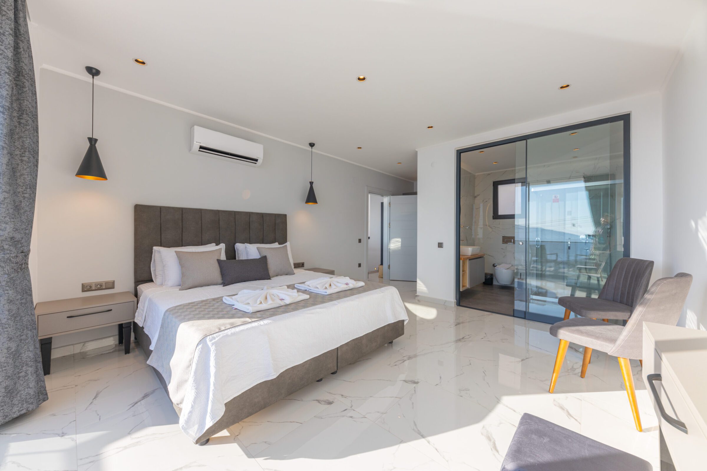Double bedroom and bathroom in Villa Royal Falcon, villas to rent in Kalkan, Turkey