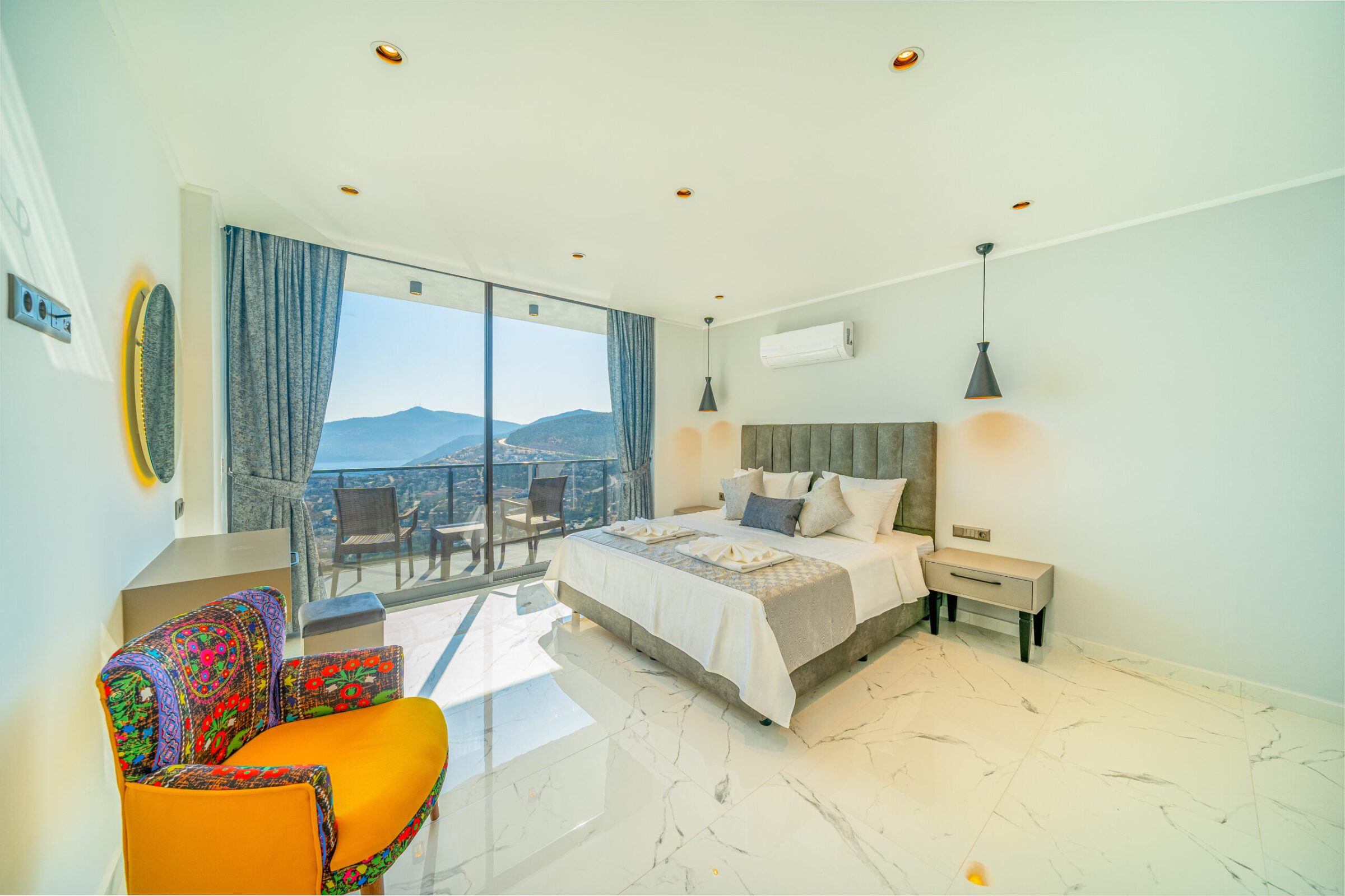Spacious double bedroom and bathroom with balcony in Villa Grey Falcon, villas to rent in Kalkan, Turkey