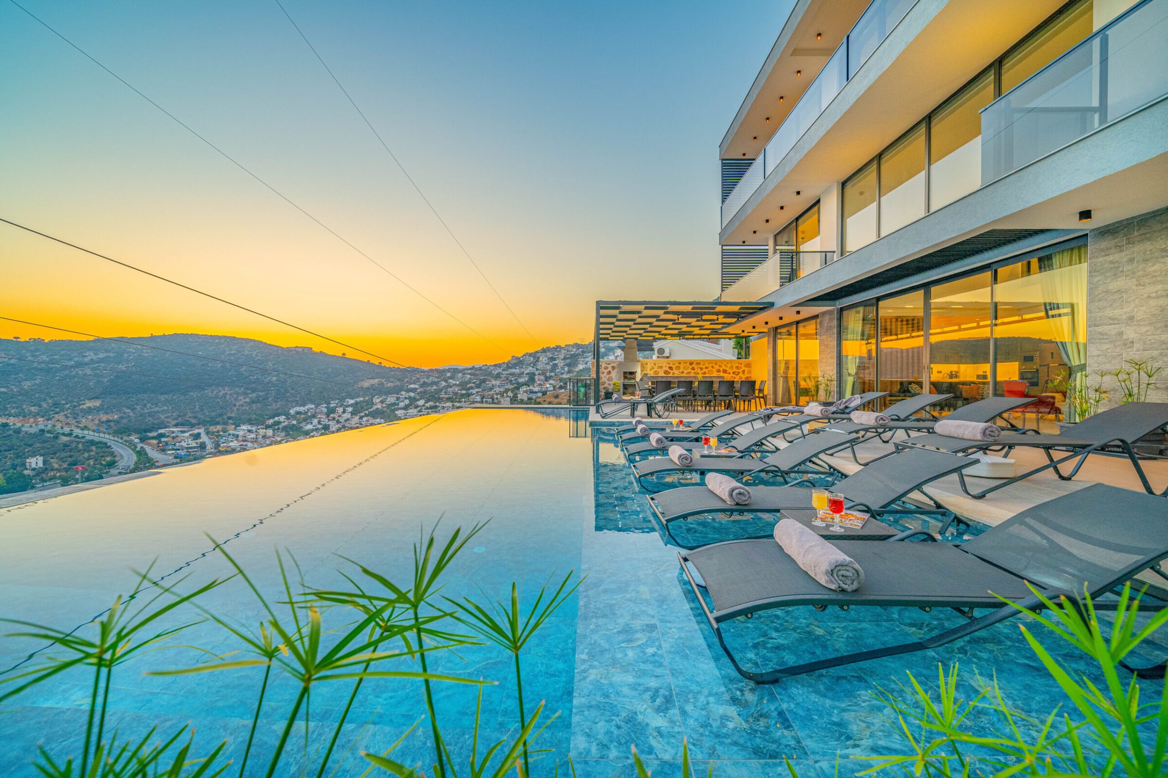 Infinity pool and sun loungers in Villa Grey Falcon, villas to rent in kalkan, Turkey