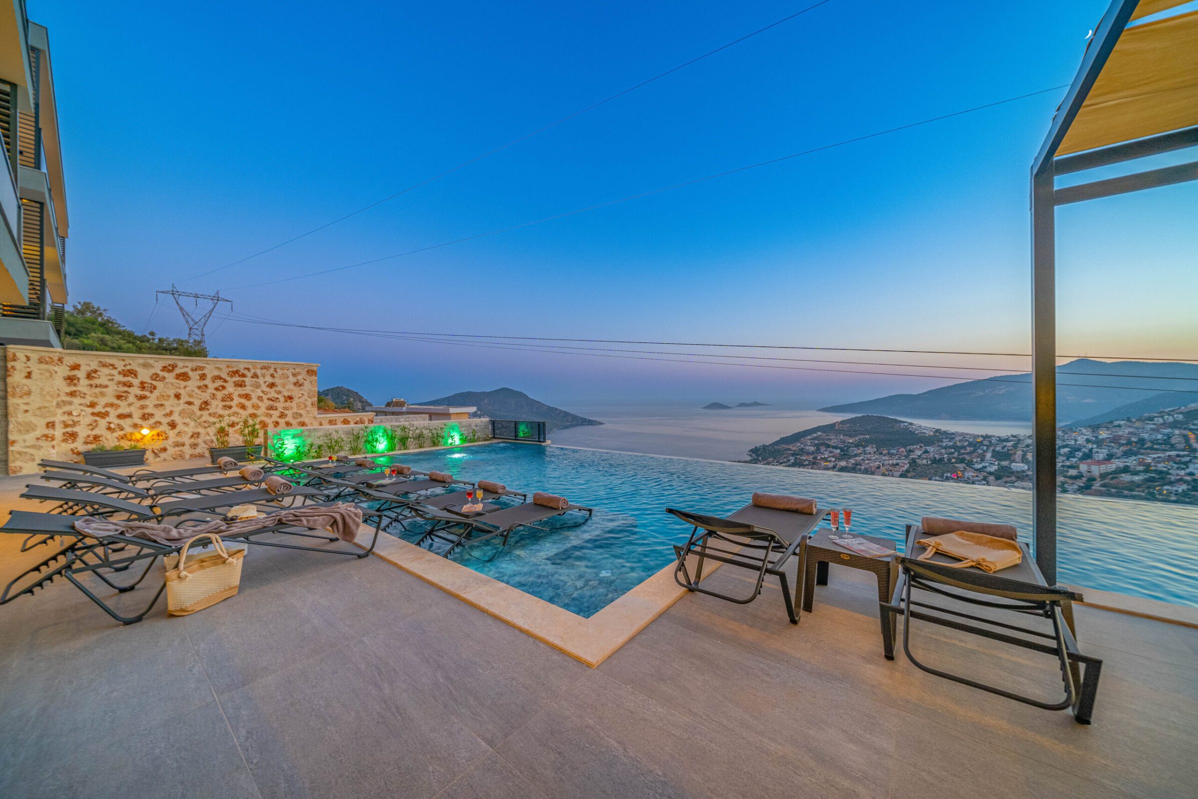 Outdoor infinity pool at Villa Grey Falcon, villas to rent in kalkan, Turkey