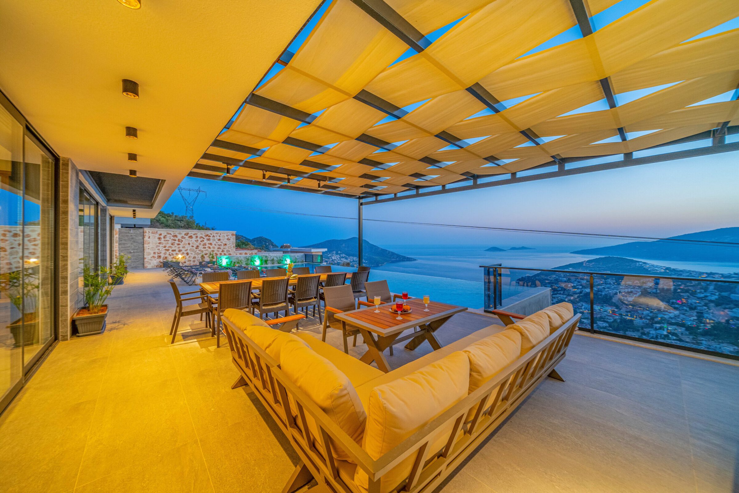 Outdoor dining area in Villa Grey Falcon, villas to rent in kalkan, Turkey