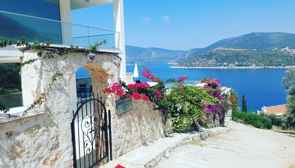 Entrance to Mahumet Salvarli Suites, villa holidays in Kalkan, Turkey