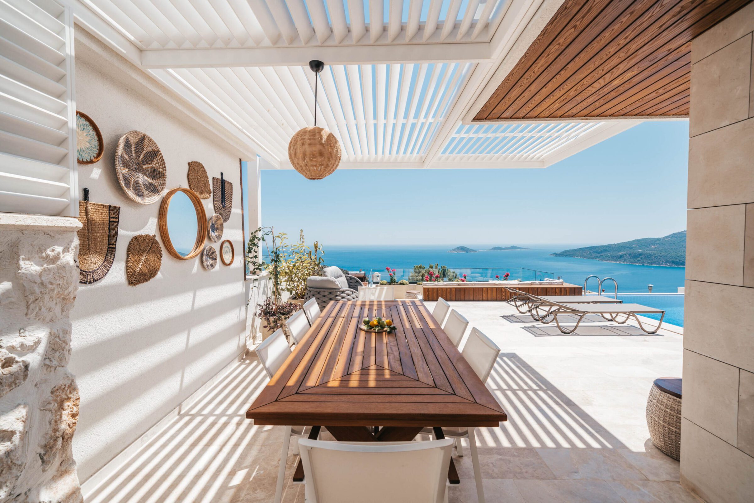 Outdoor dining area at Villa Anatolia 1, villas to rent in Kalkan, Turkey