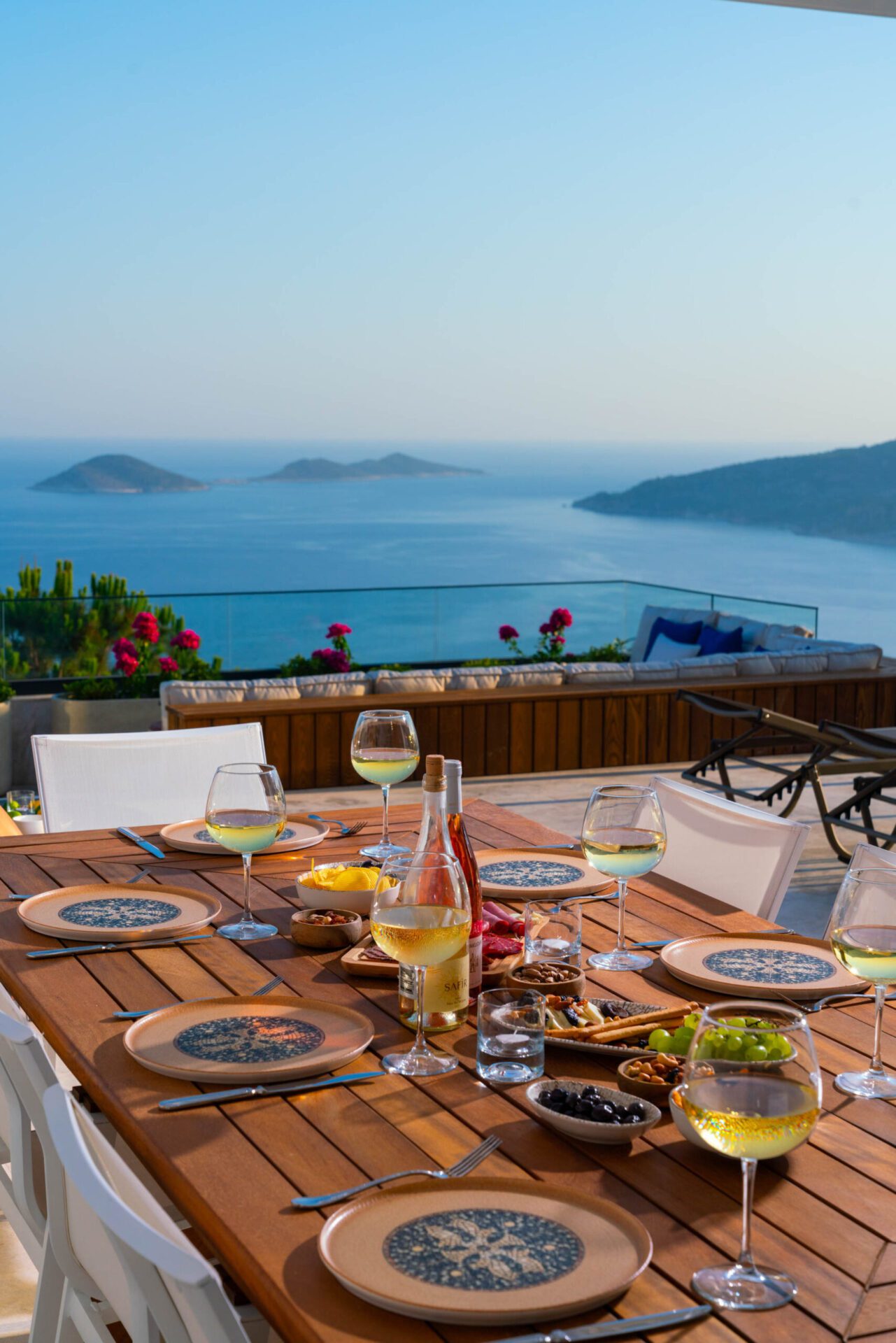 Outdoor dining area in Villa Anatolia 1, villas to rent in Kalkan, Turkey