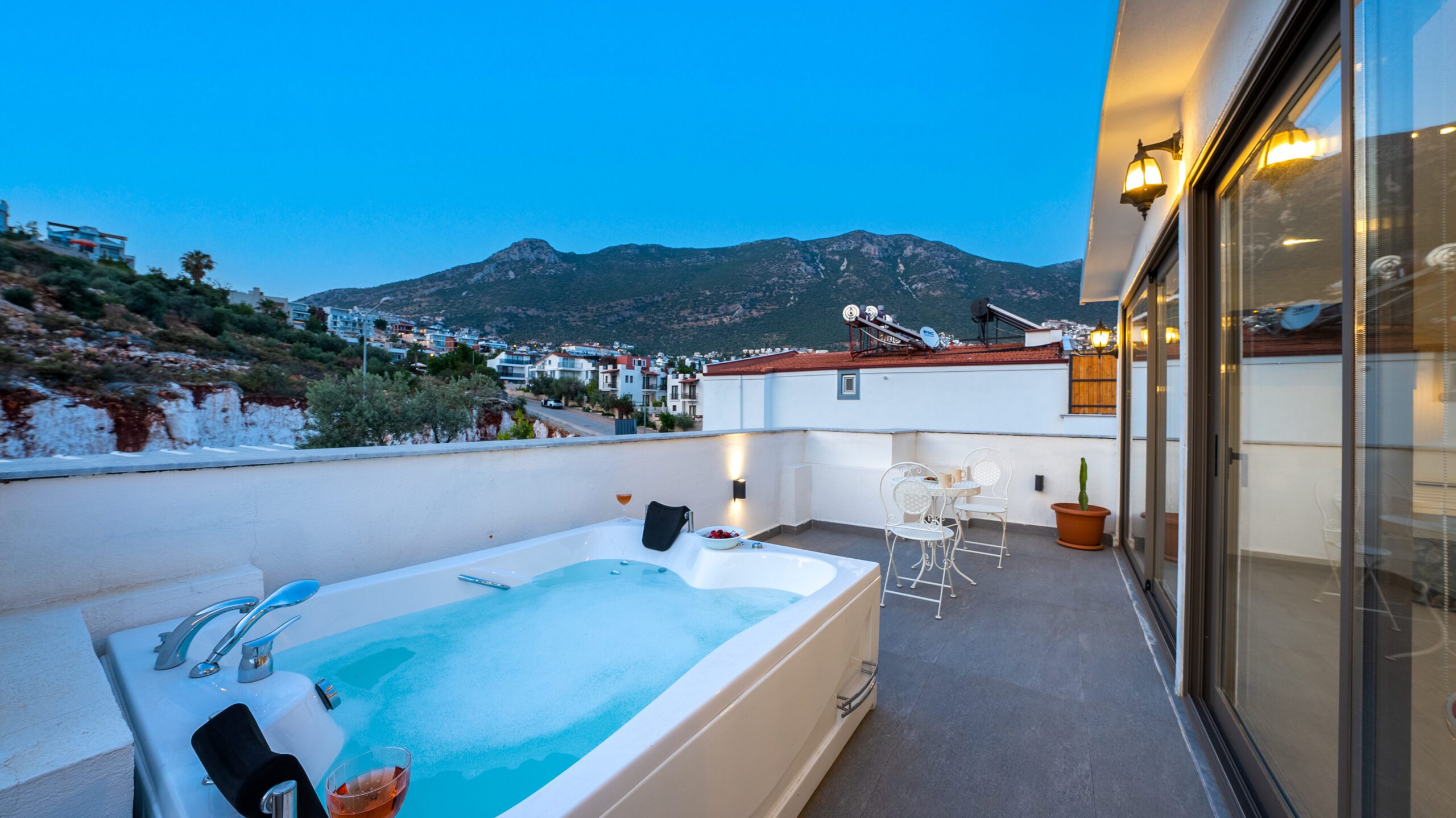 Hot tub on balcony in Villa Orange, villas to rent in Kalkan, Turkey