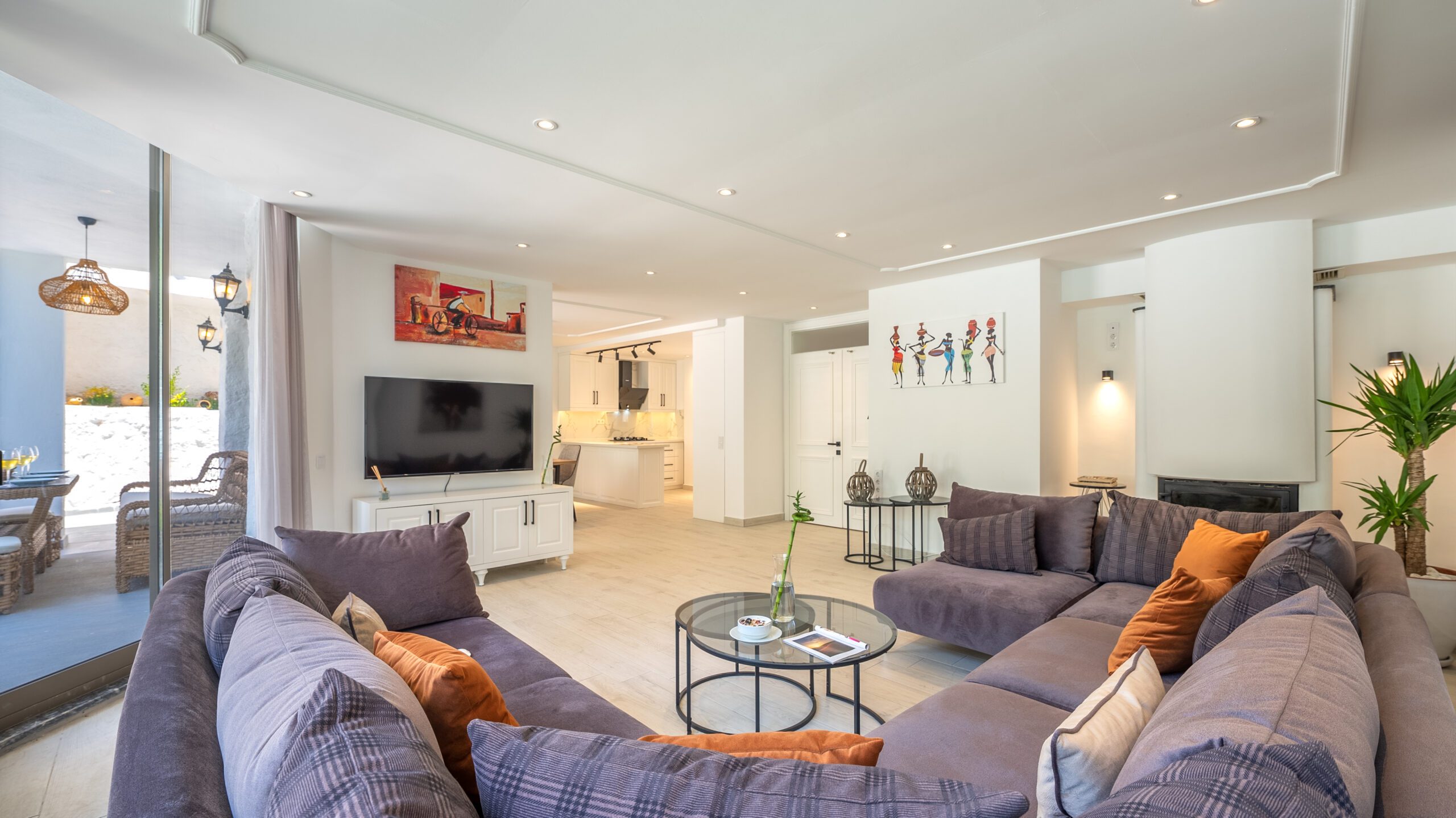 Open-planned lounge in Villa Orange, villas to rent in Kalkan, Turkey