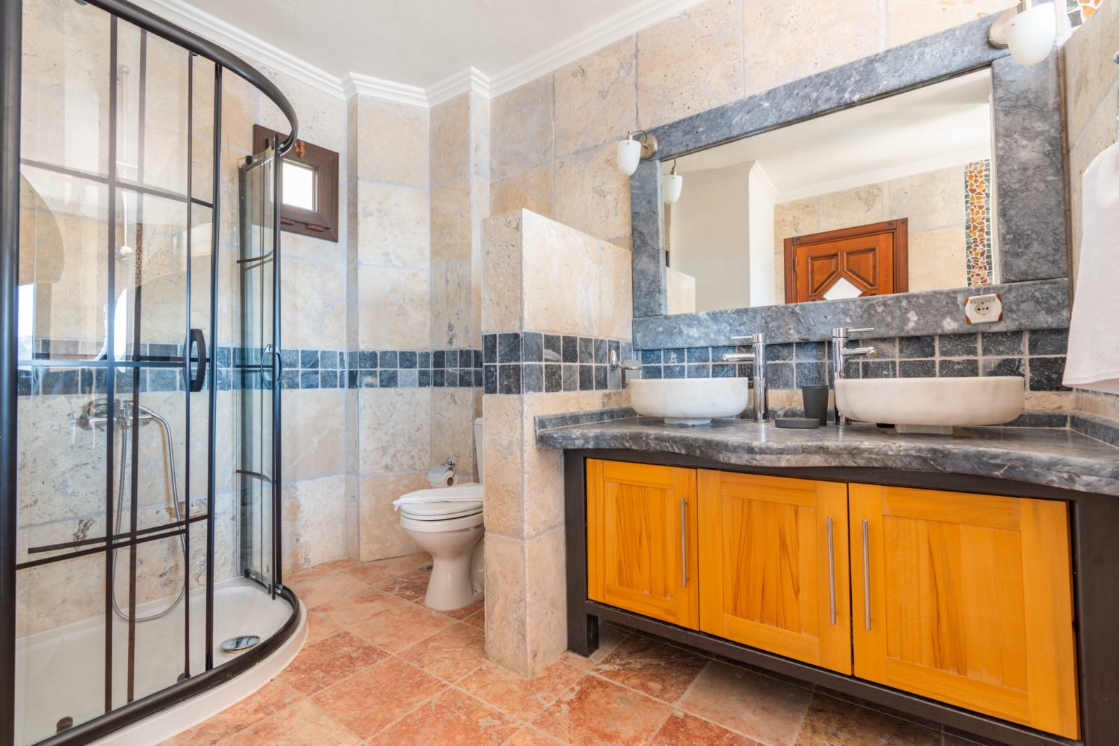 Double bathroom in Villa Salice, villa holidays in Kalkan, Turkey