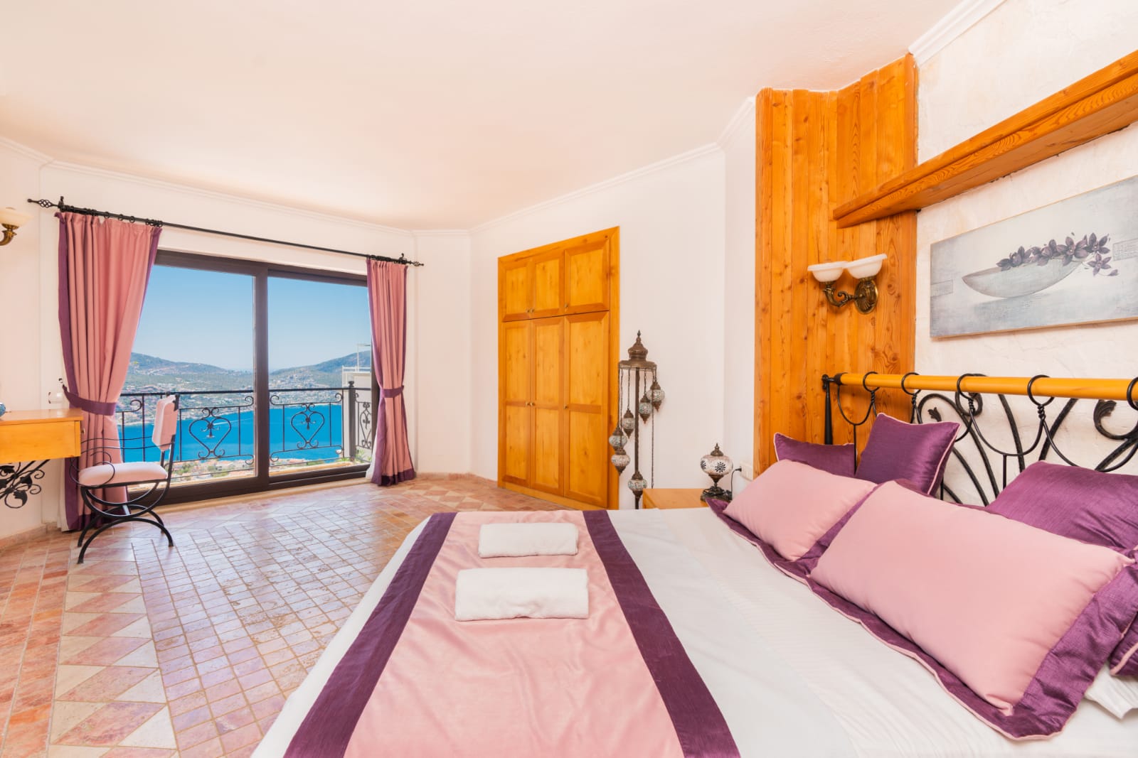 Double bedroom with balcony in Villa Salice, villa holidays in Kalkan, Turkey